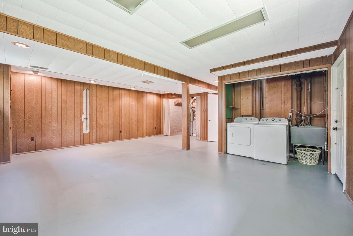 OAKWOOD KNOLLS - Residential