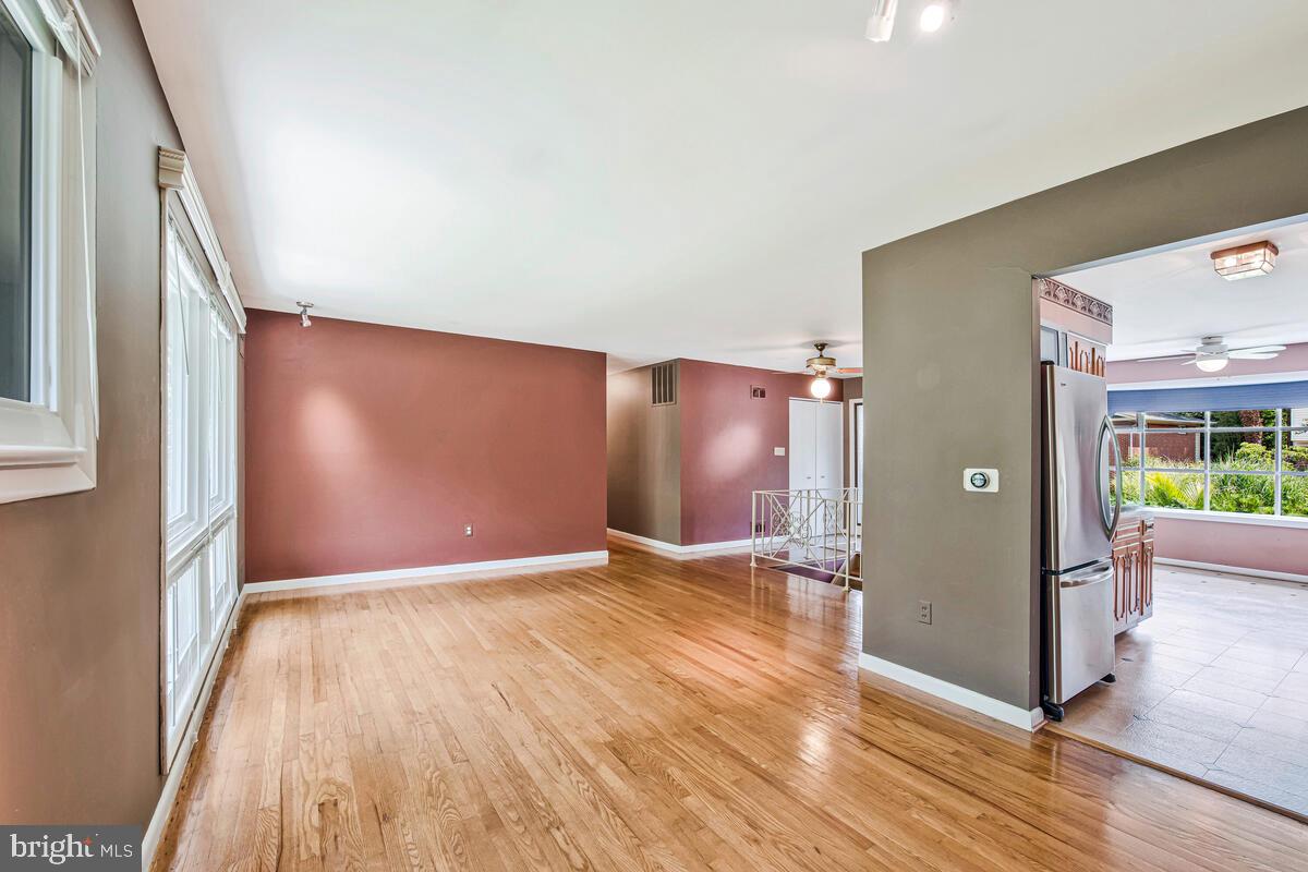 OAKWOOD KNOLLS - Residential