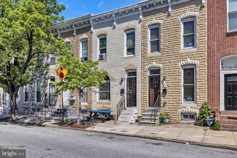 Townhouse For Sale - 2122 Jefferson Street<br/> BALTIMORE, MD 21205
