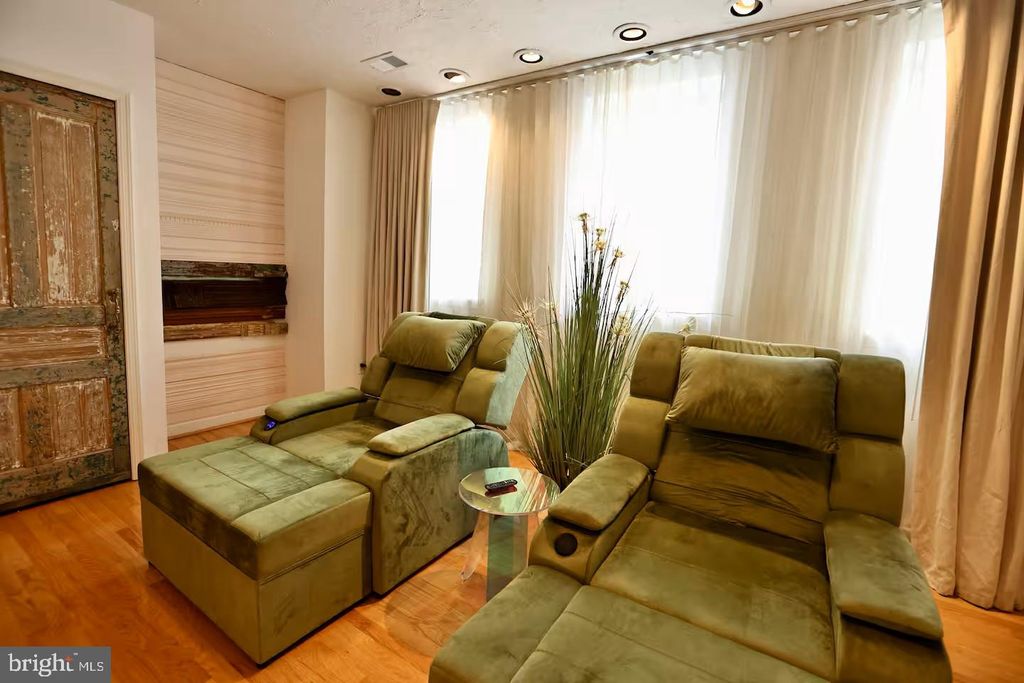 Photo of 1522 Locust Street #301, PHILADELPHIA, PA 19102 (MLS # PAPH2565098)