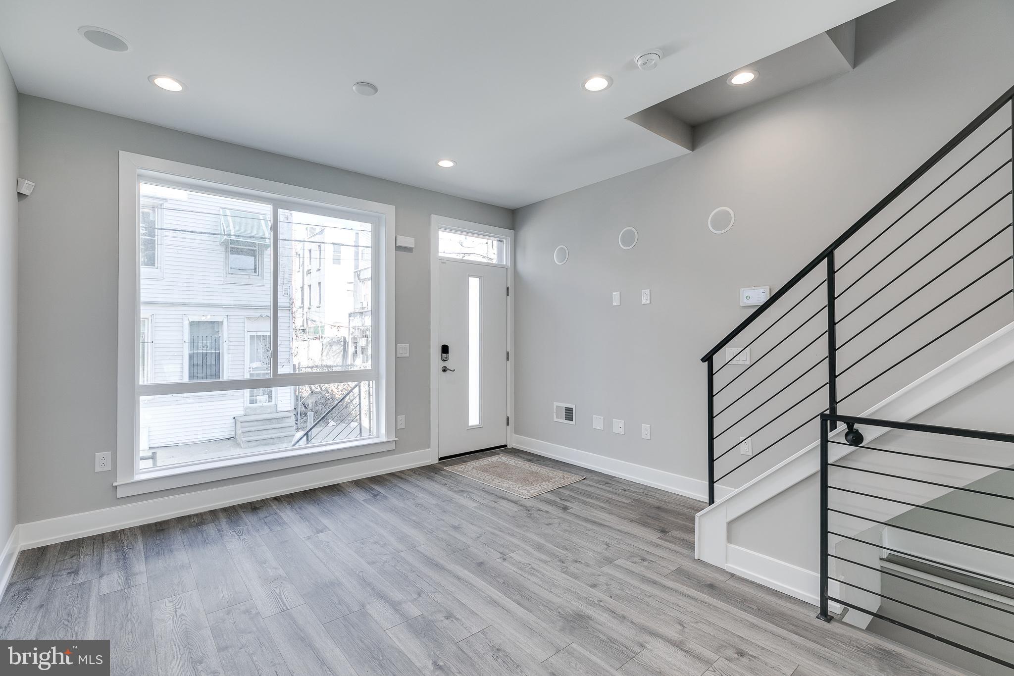 LOWER MOYAMENSING - Residential