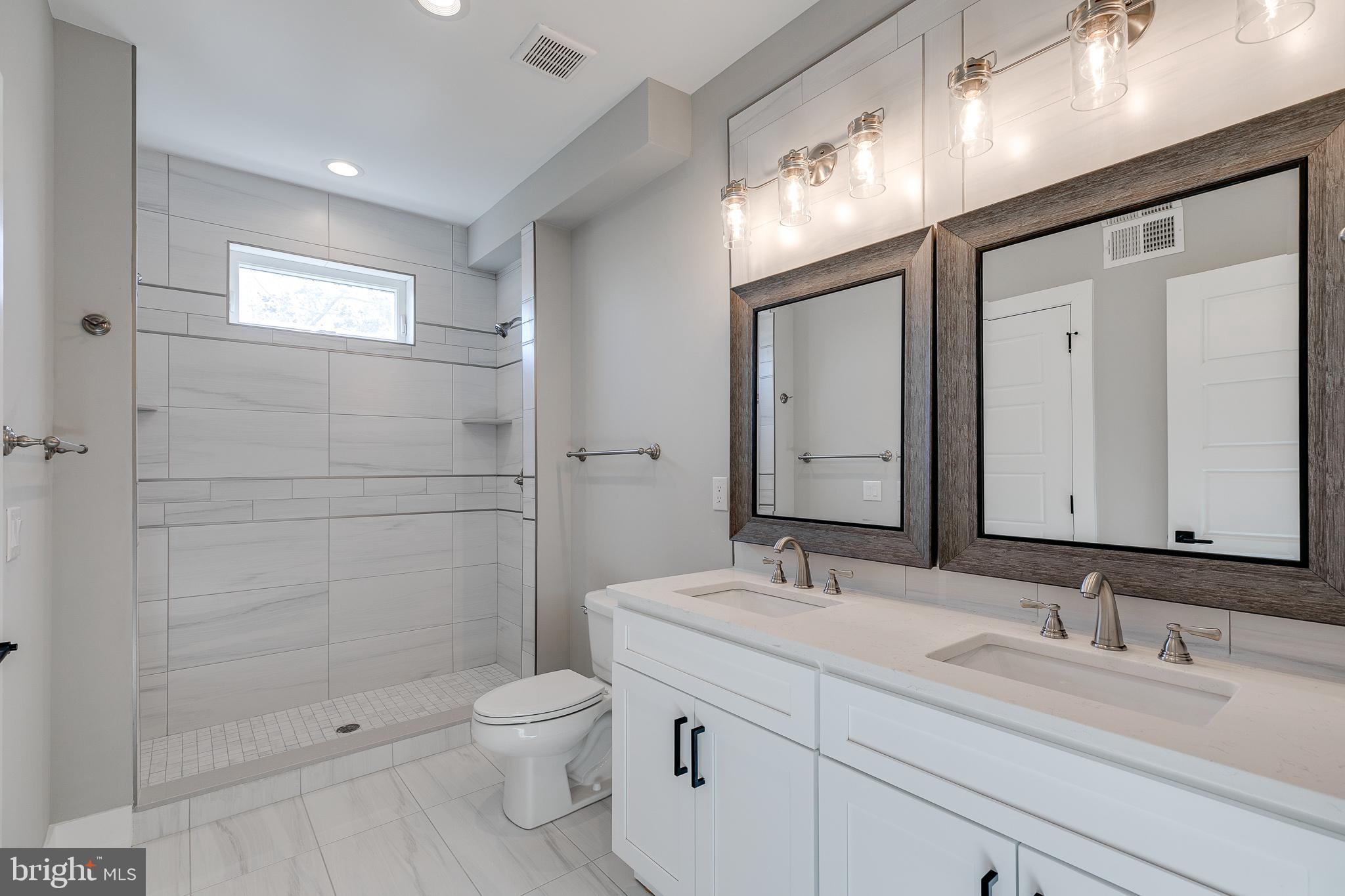 LOWER MOYAMENSING - Residential