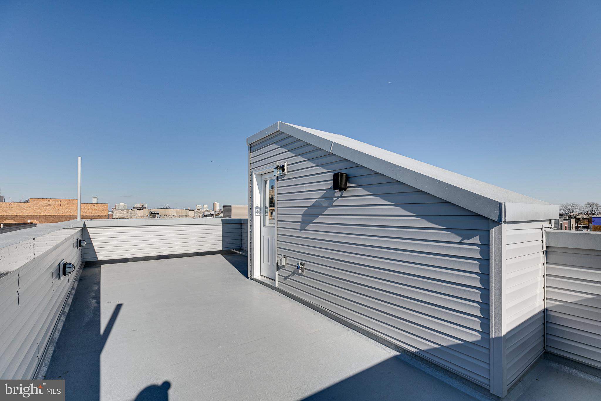 LOWER MOYAMENSING - Residential