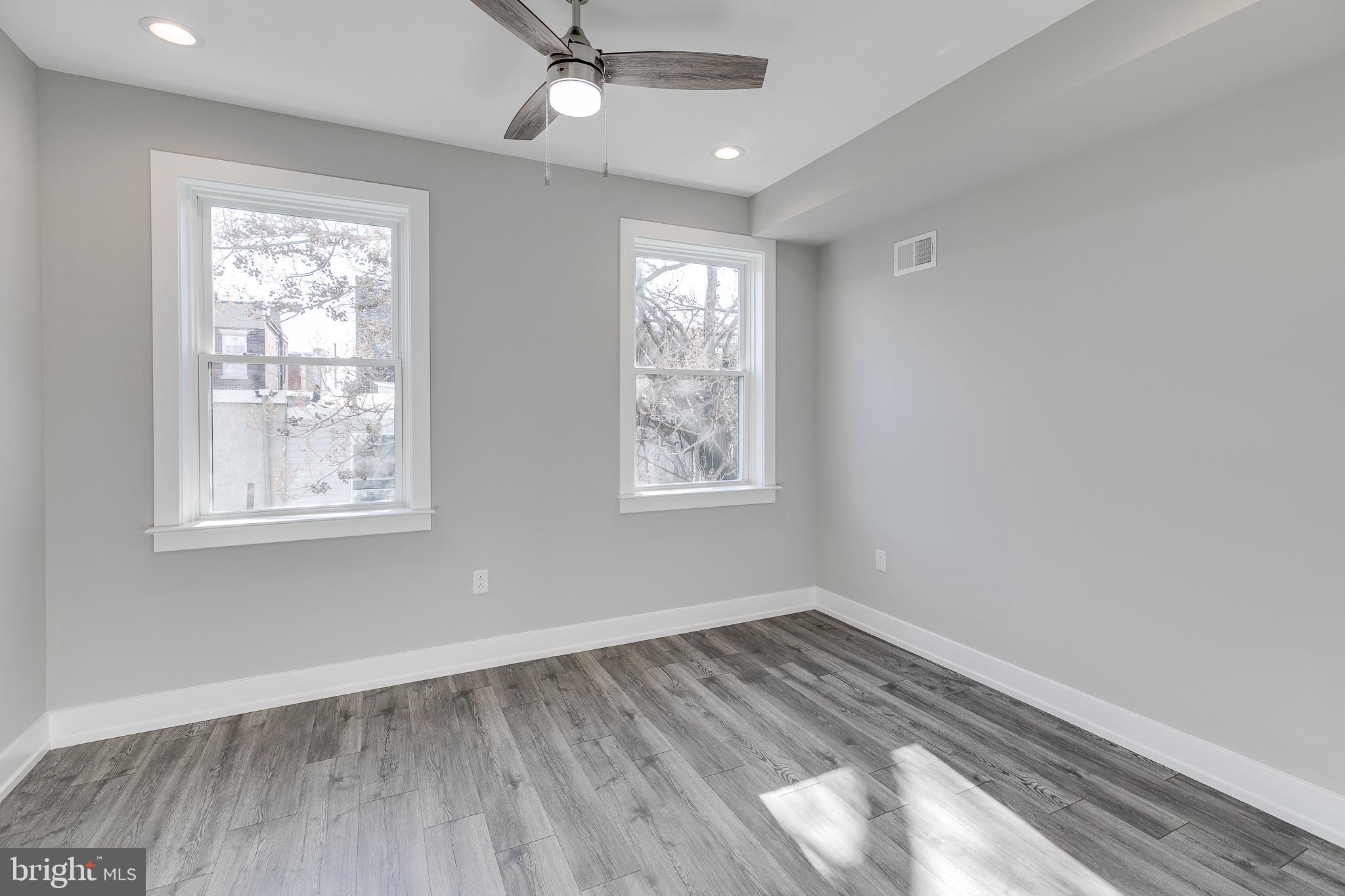 LOWER MOYAMENSING - Residential