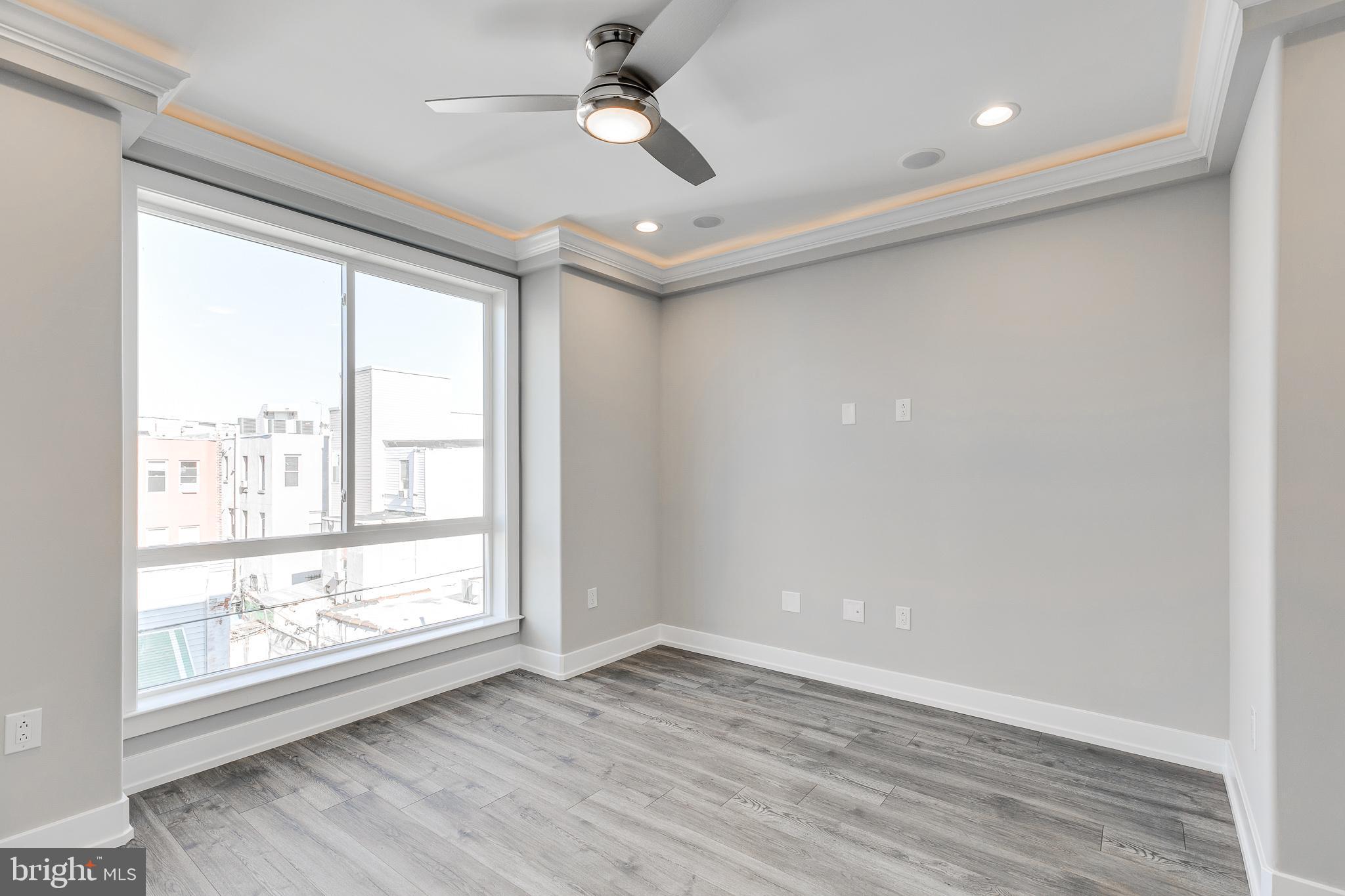 LOWER MOYAMENSING - Residential