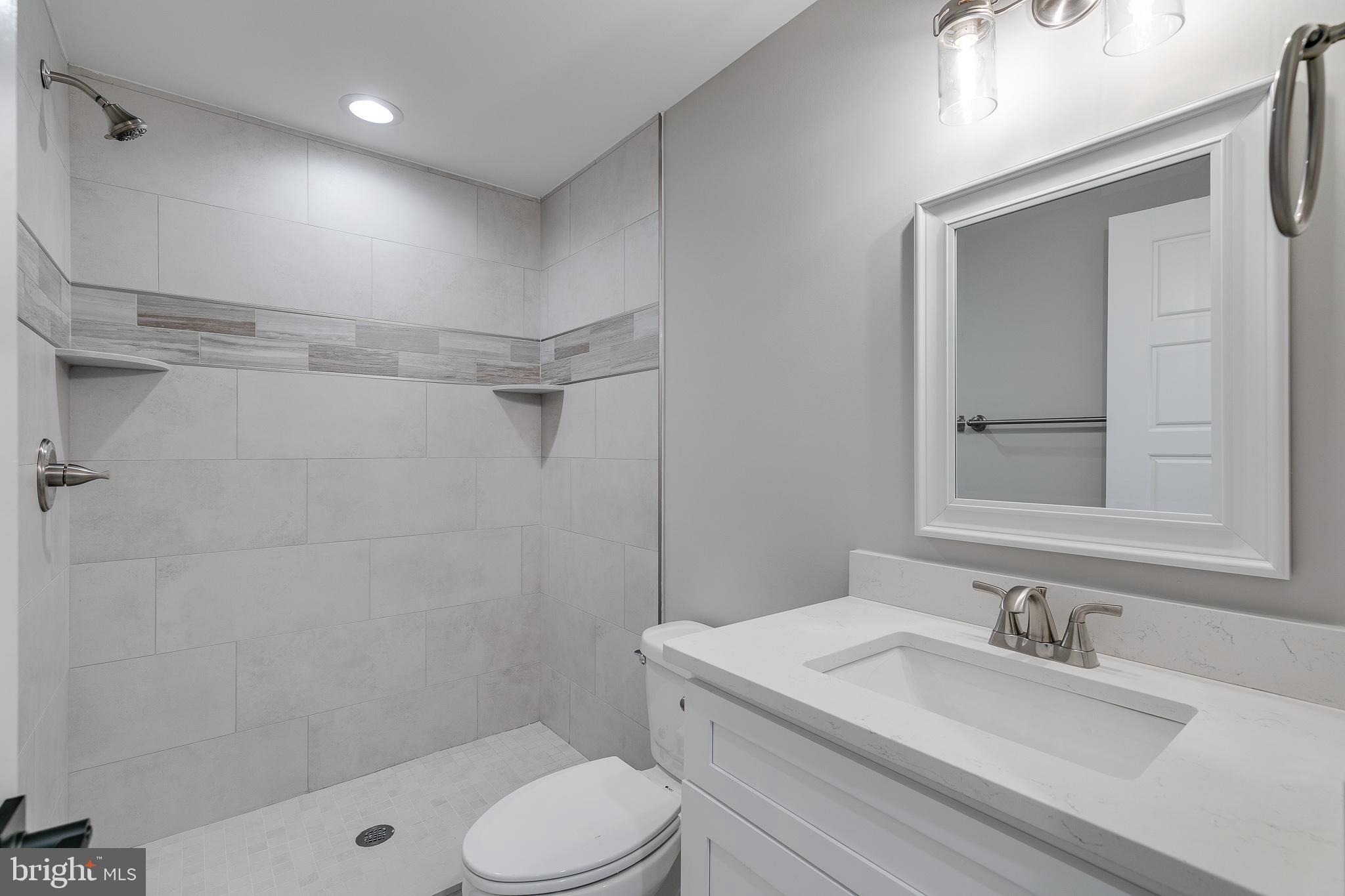 LOWER MOYAMENSING - Residential