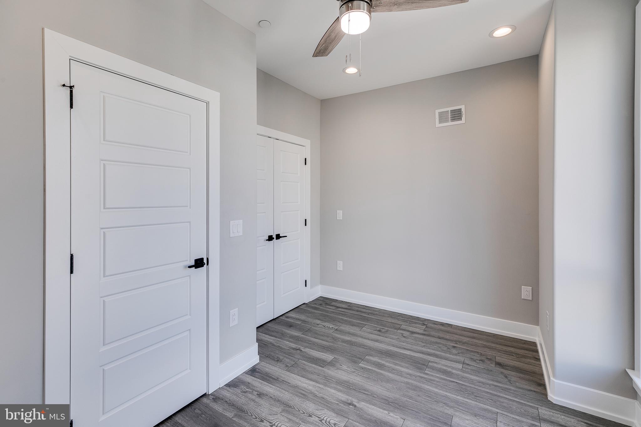 LOWER MOYAMENSING - Residential