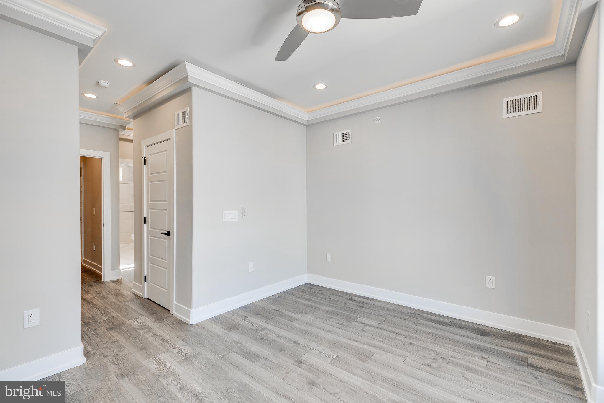 LOWER MOYAMENSING - Residential