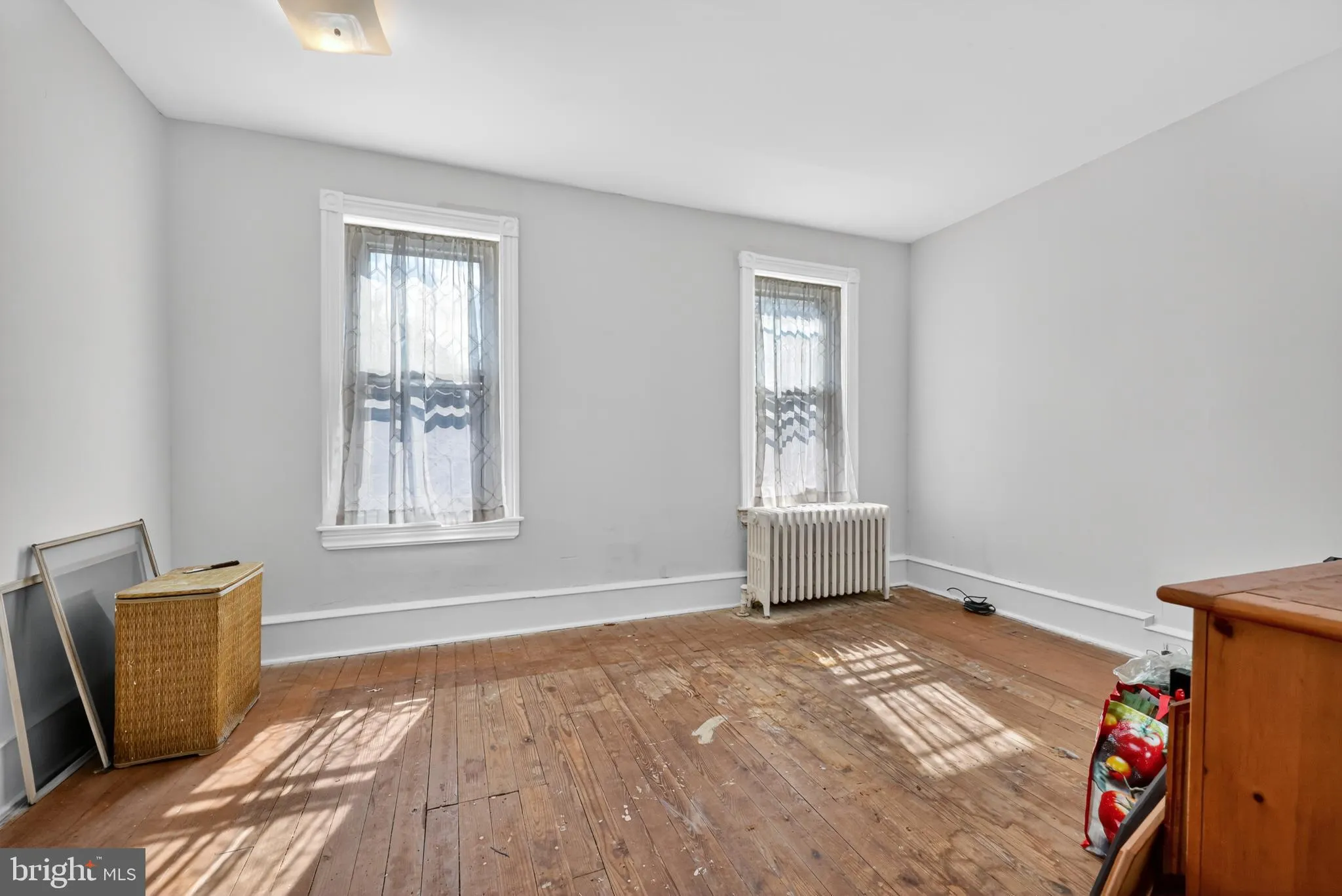 Gloucester City, New Jersey 08030, United States, 3 Bedrooms Bedrooms, ,2 BathroomsBathrooms,Residential,Active,201968