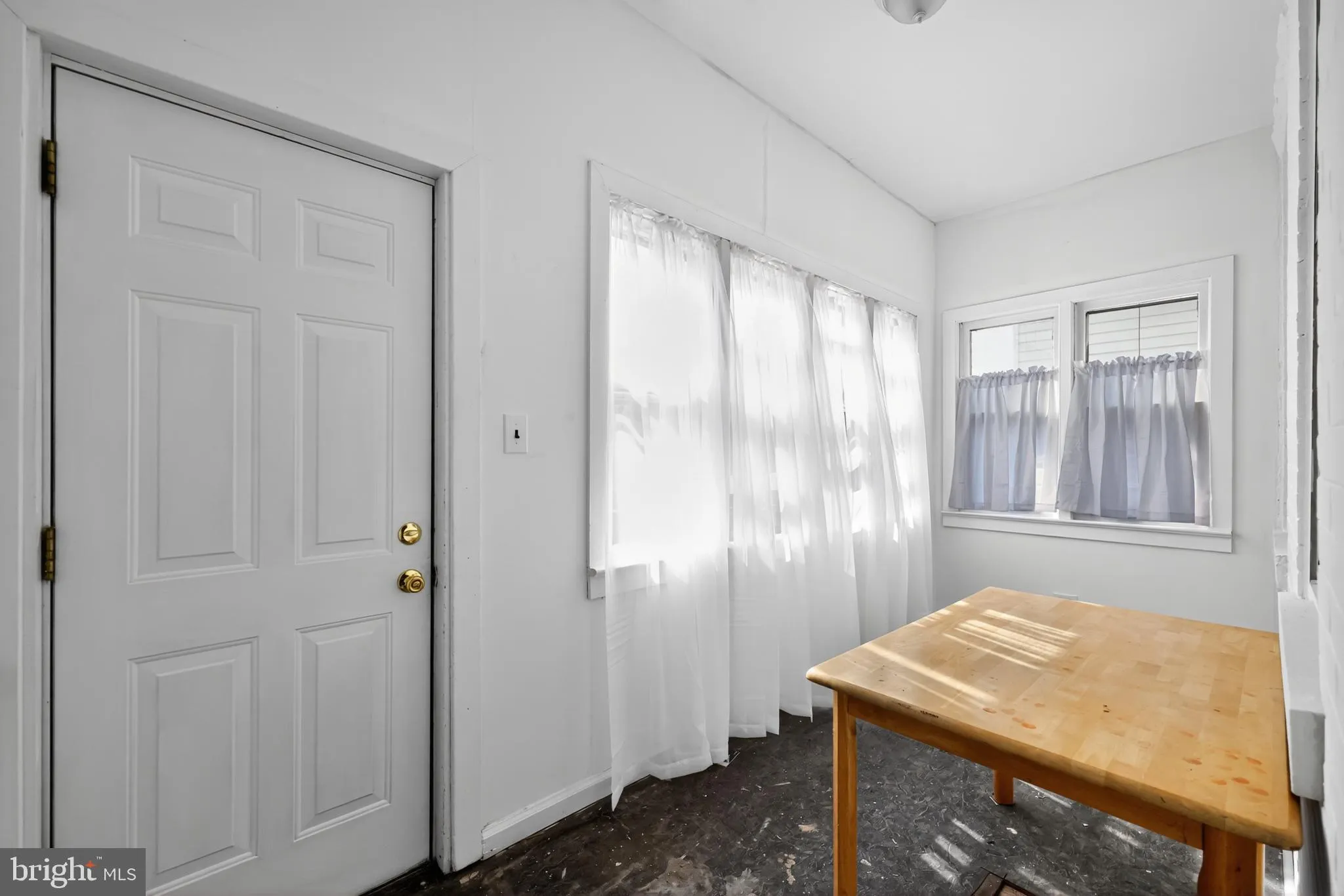 Gloucester City, New Jersey 08030, United States, 3 Bedrooms Bedrooms, ,2 BathroomsBathrooms,Residential,Active,201968