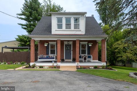 Photo of 683 Fairview Avenue, LANCASTER, PA 17603 (MLS # PALA2074988)