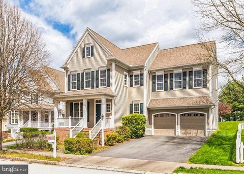 Photo of 5 Thicket Lane, Lancaster, PA 17602 (MLS # PALA2049520)