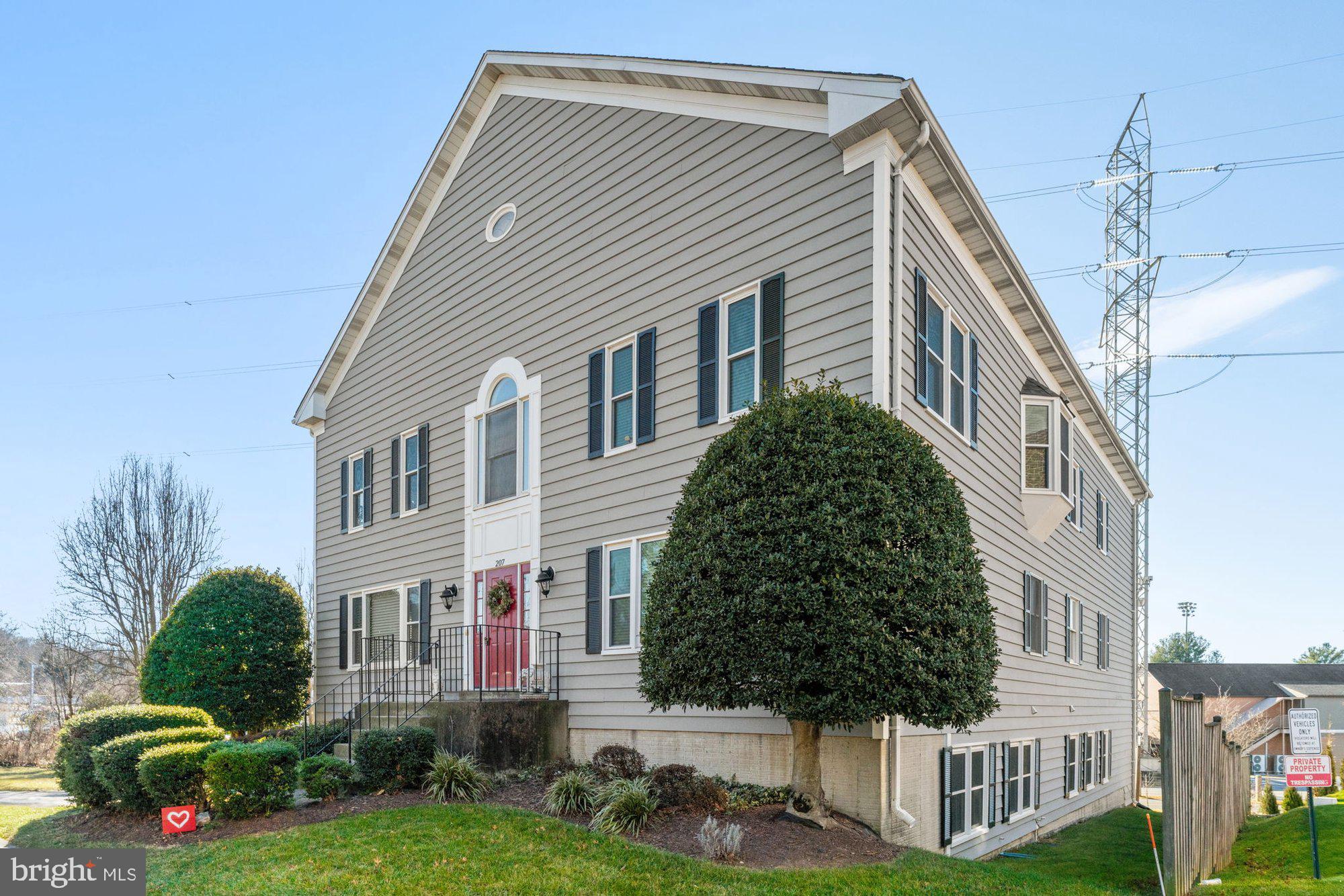 AYR HILL STATION - Residential