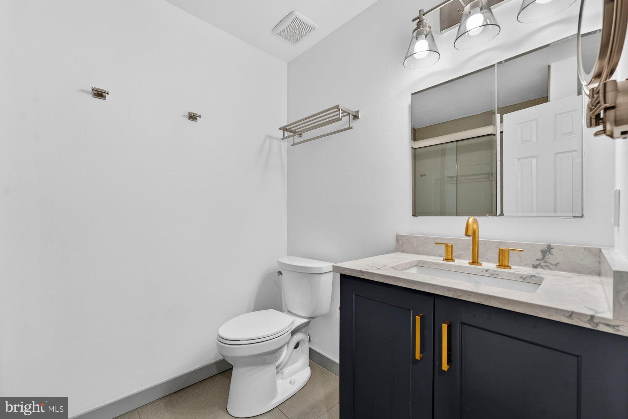 AYR HILL STATION - Residential