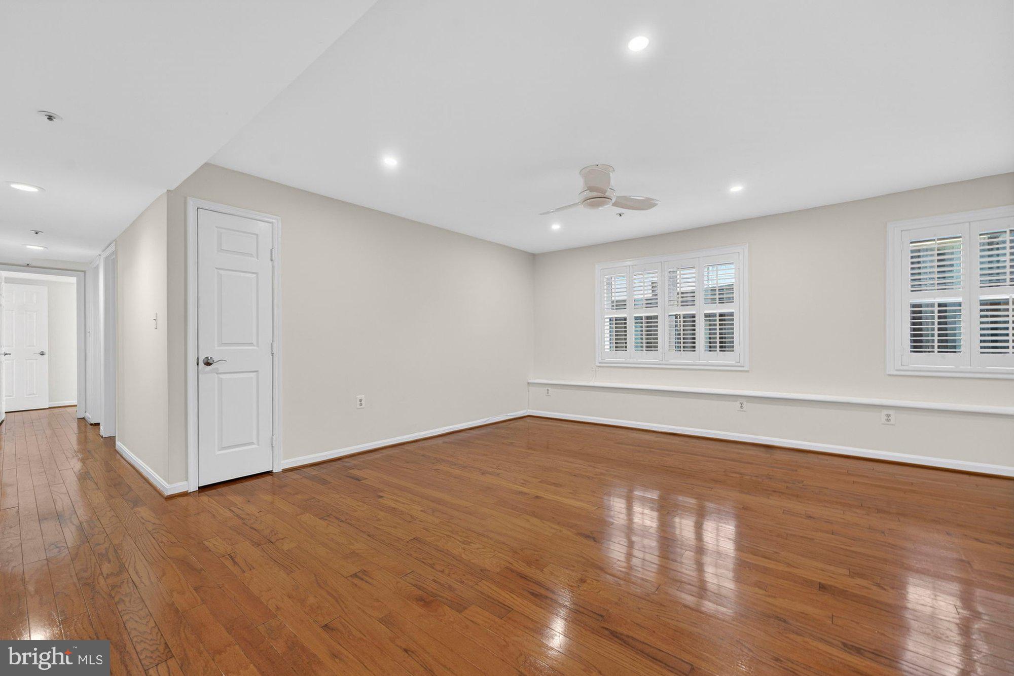 AYR HILL STATION - Residential