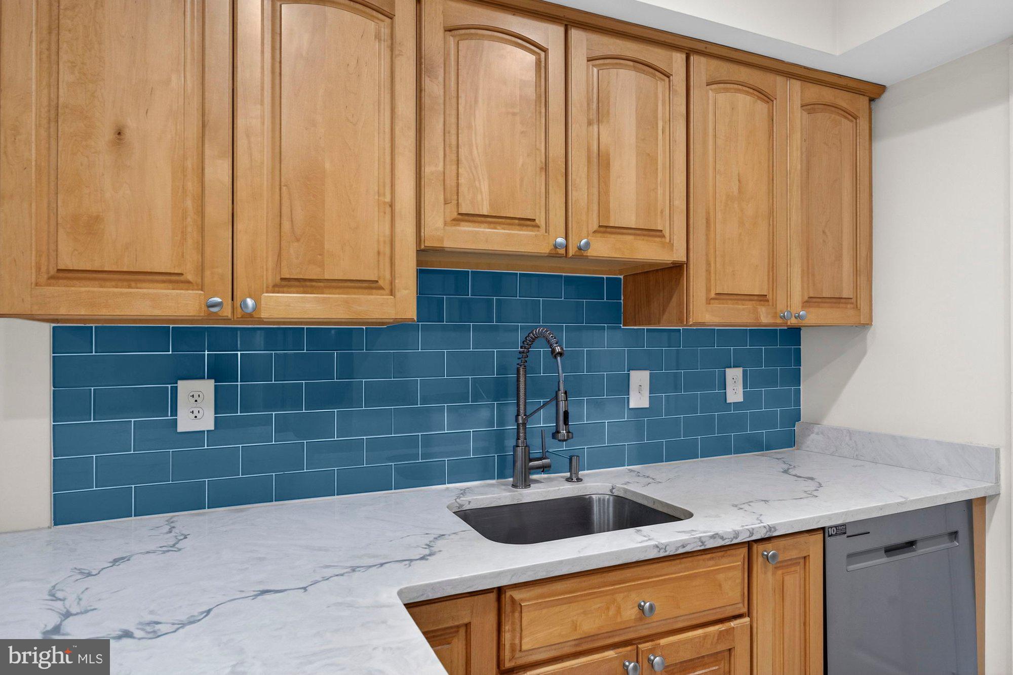 AYR HILL STATION - Residential