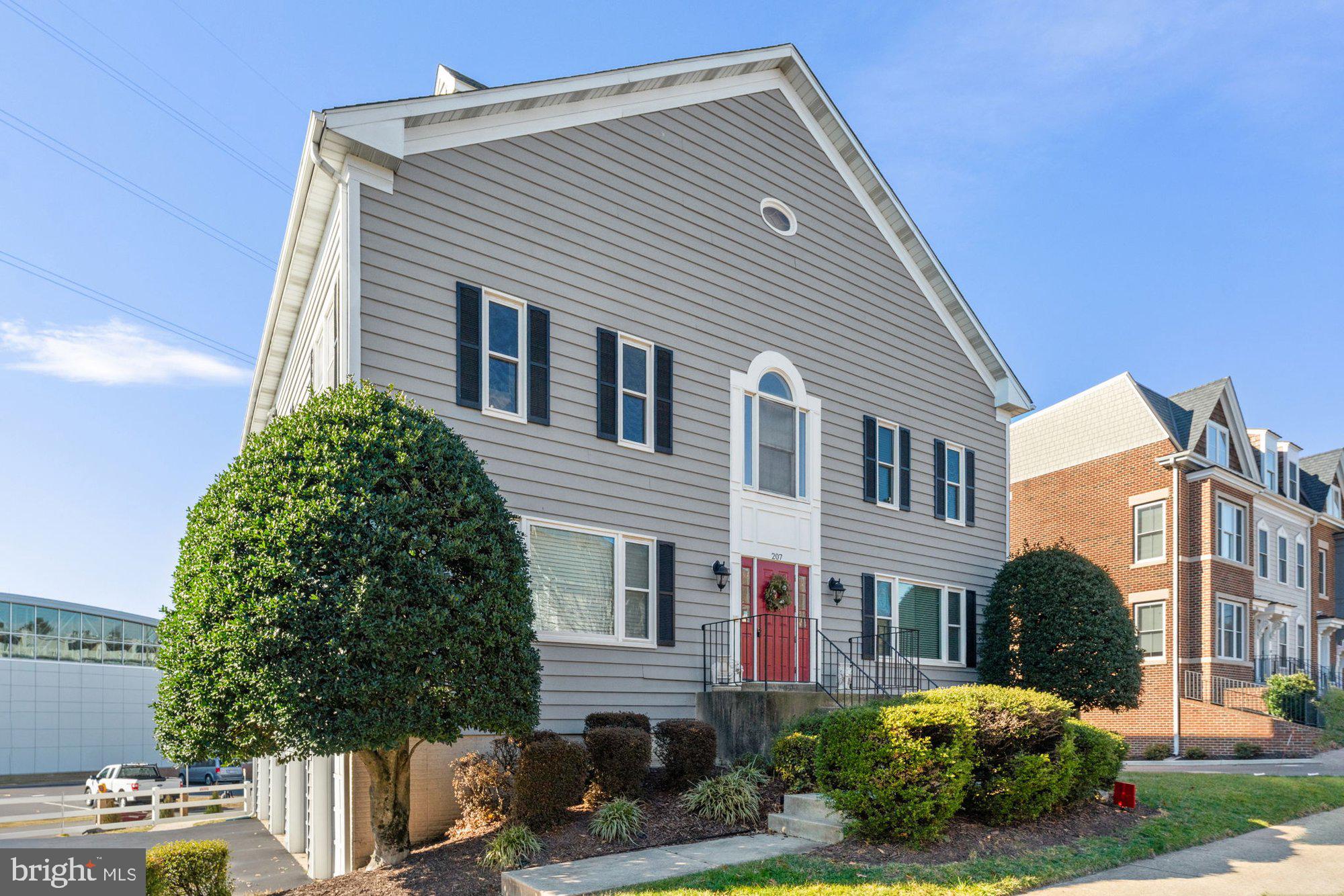 AYR HILL STATION - Residential