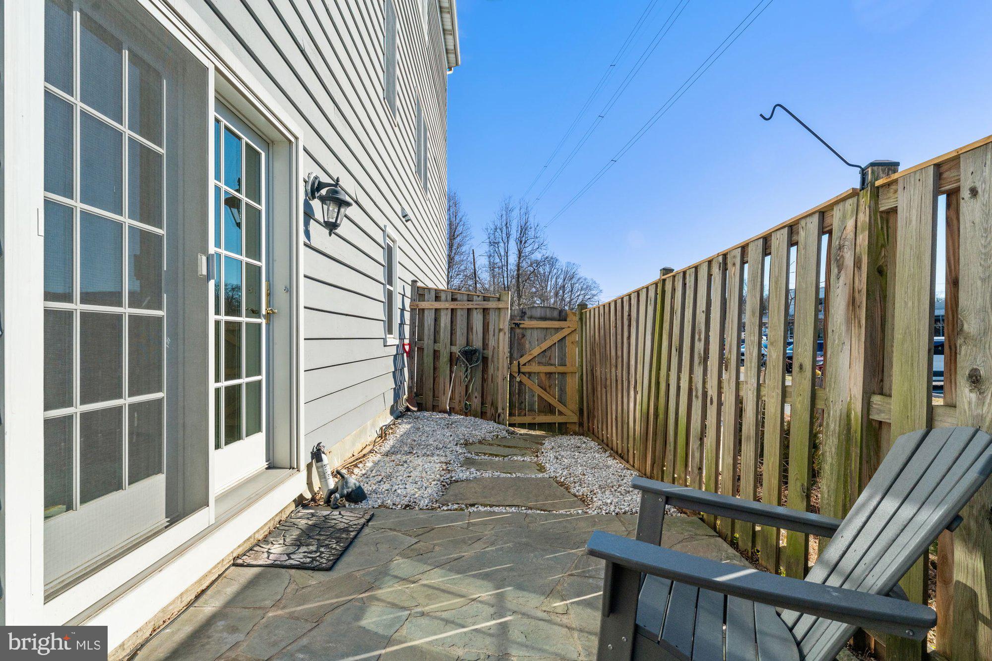 AYR HILL STATION - Residential