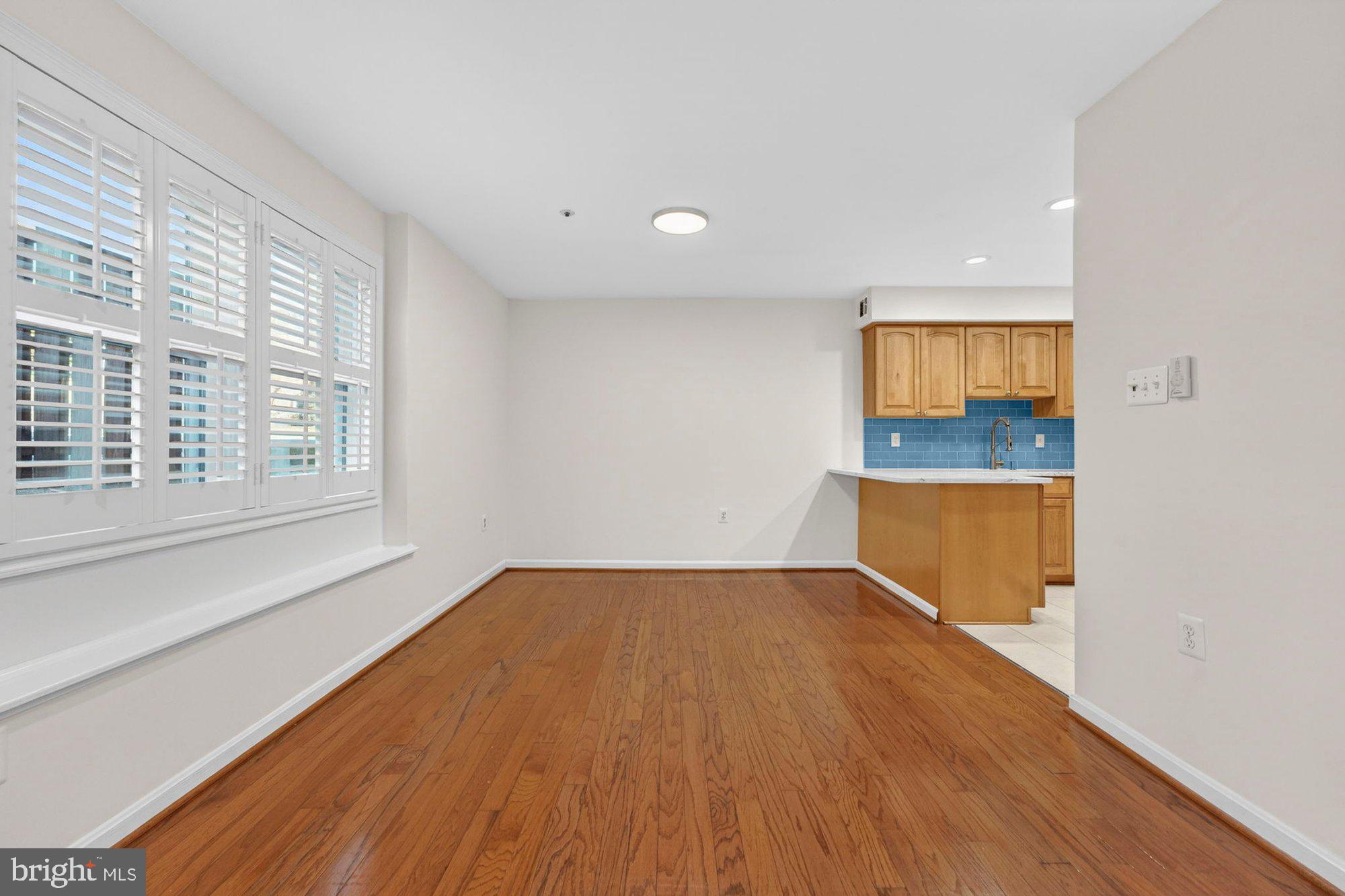 AYR HILL STATION - Residential