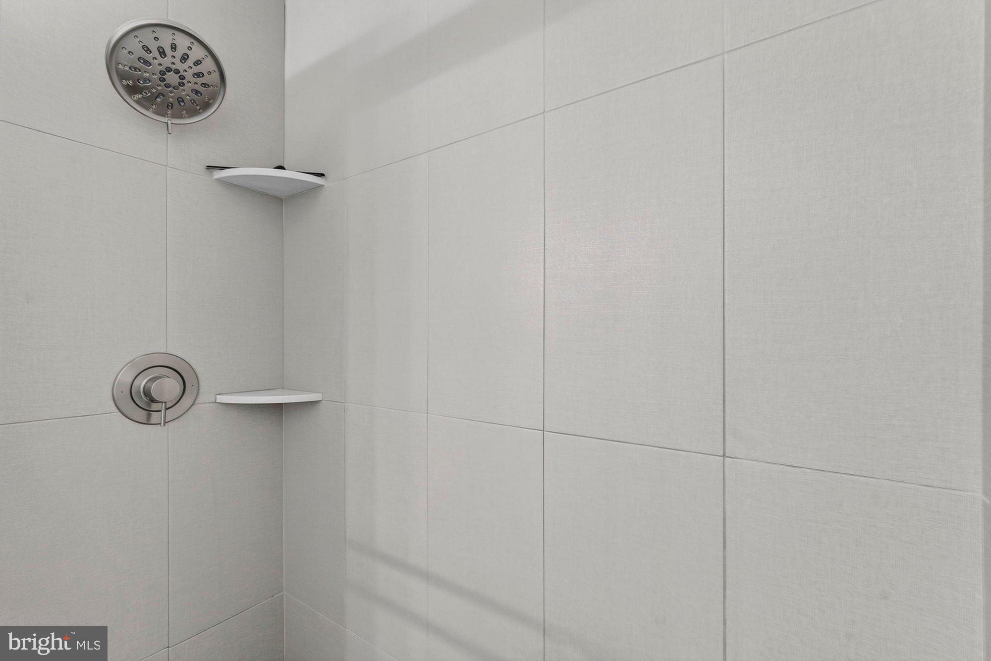 AYR HILL STATION - Residential