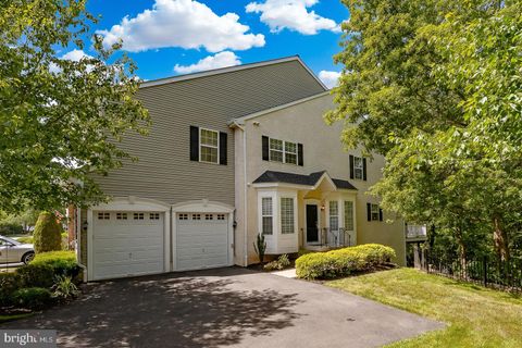 Photo of 43 Longview Lane, NEWTOWN SQUARE, PA 19073 (MLS # PACT2129944)