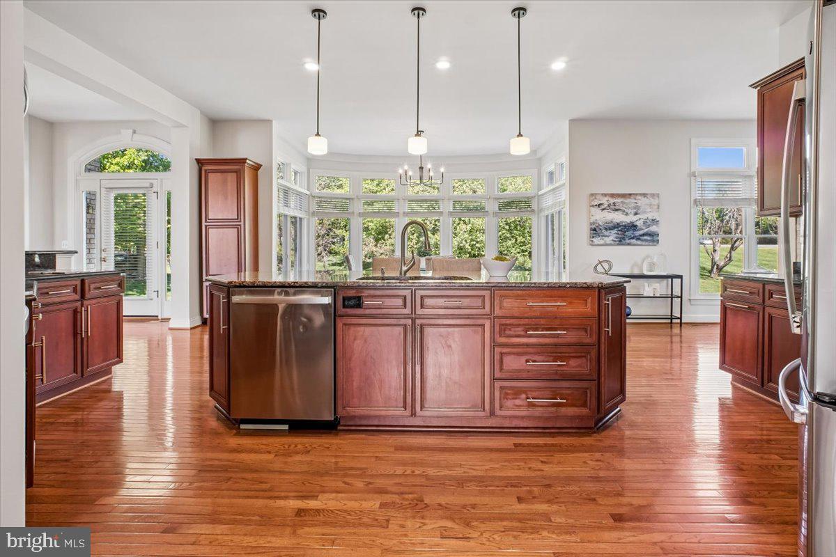 AVONDALE GLEN - Residential
