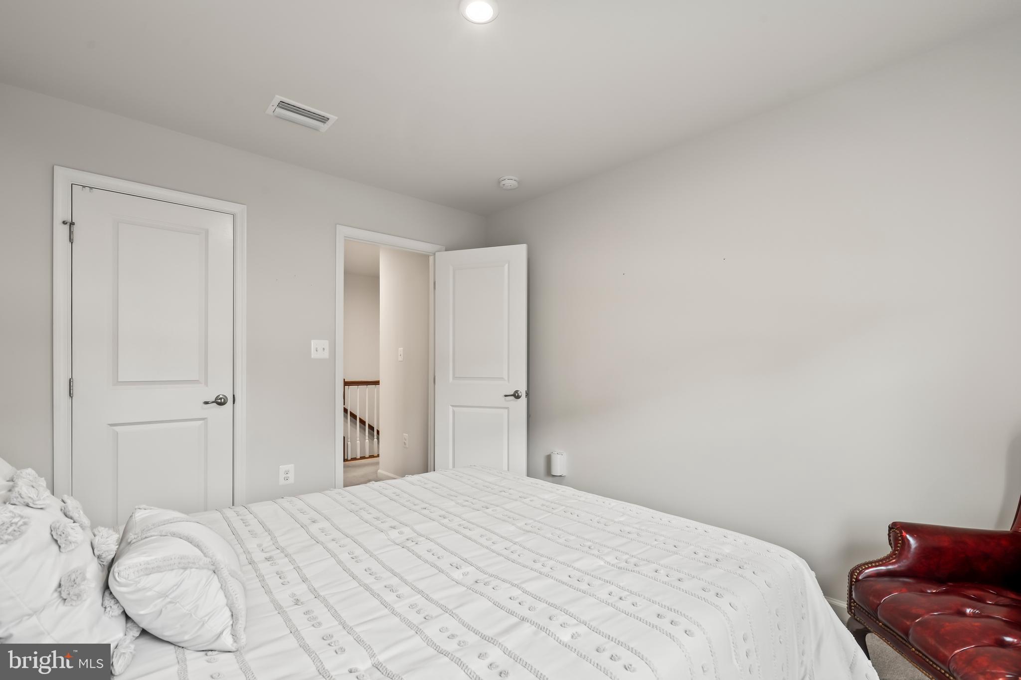 LEES PARKE - Residential