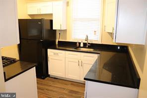 VILLA LORING - Residential Lease