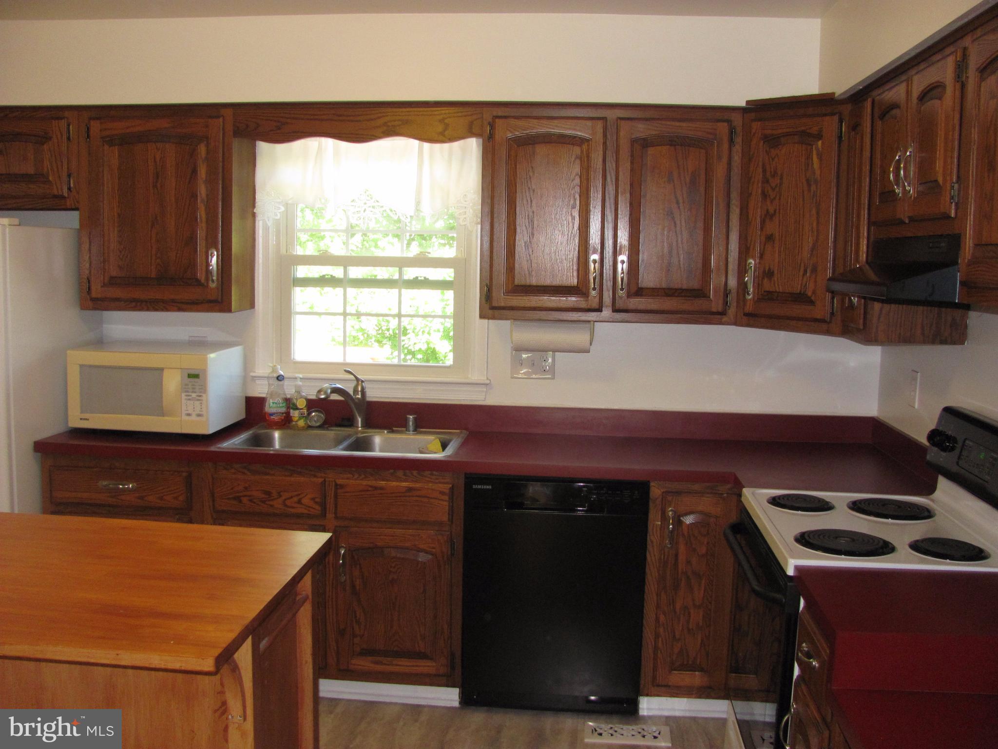 SHERATON HILLS EAST - Residential