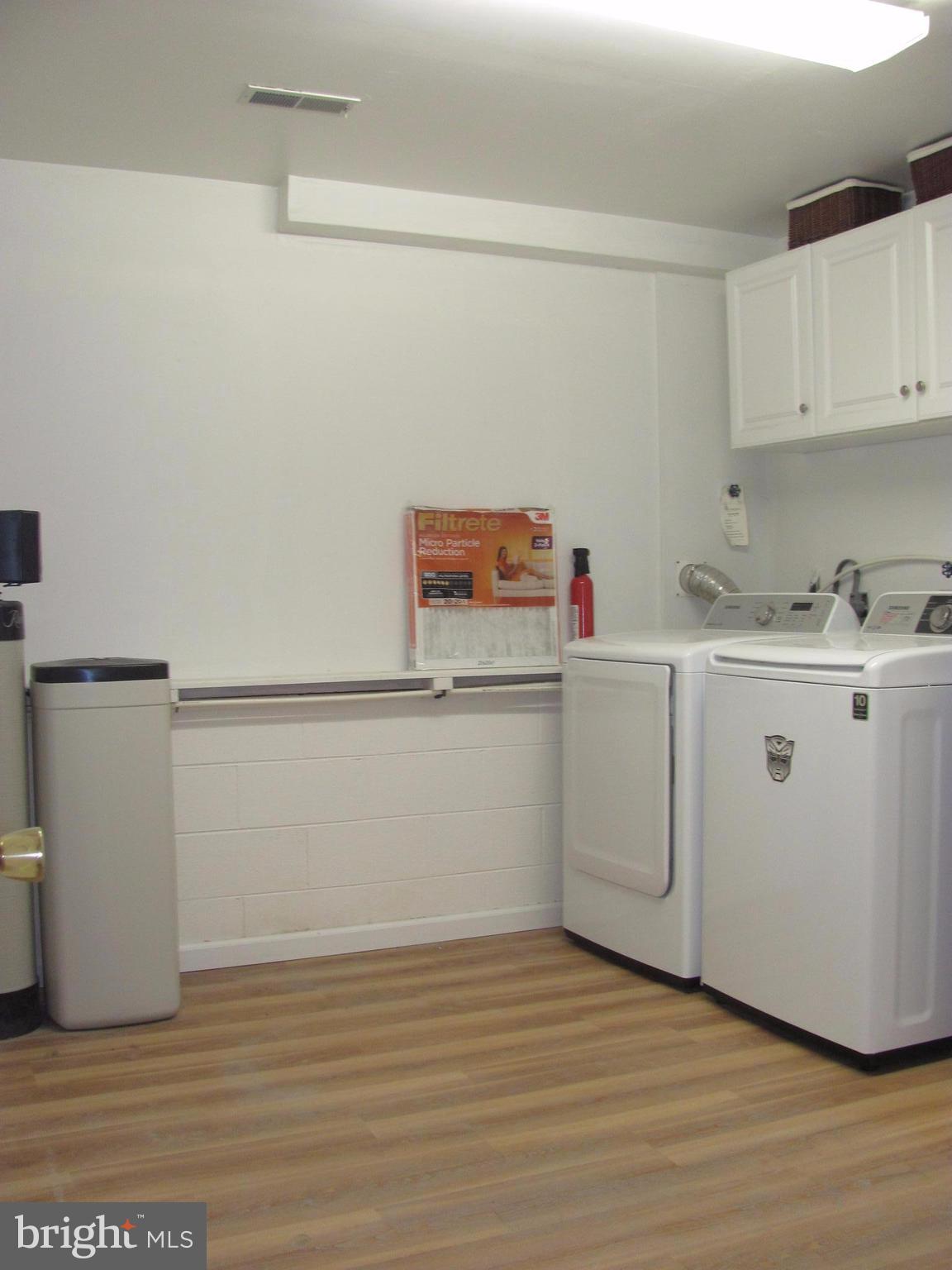 SHERATON HILLS EAST - Residential