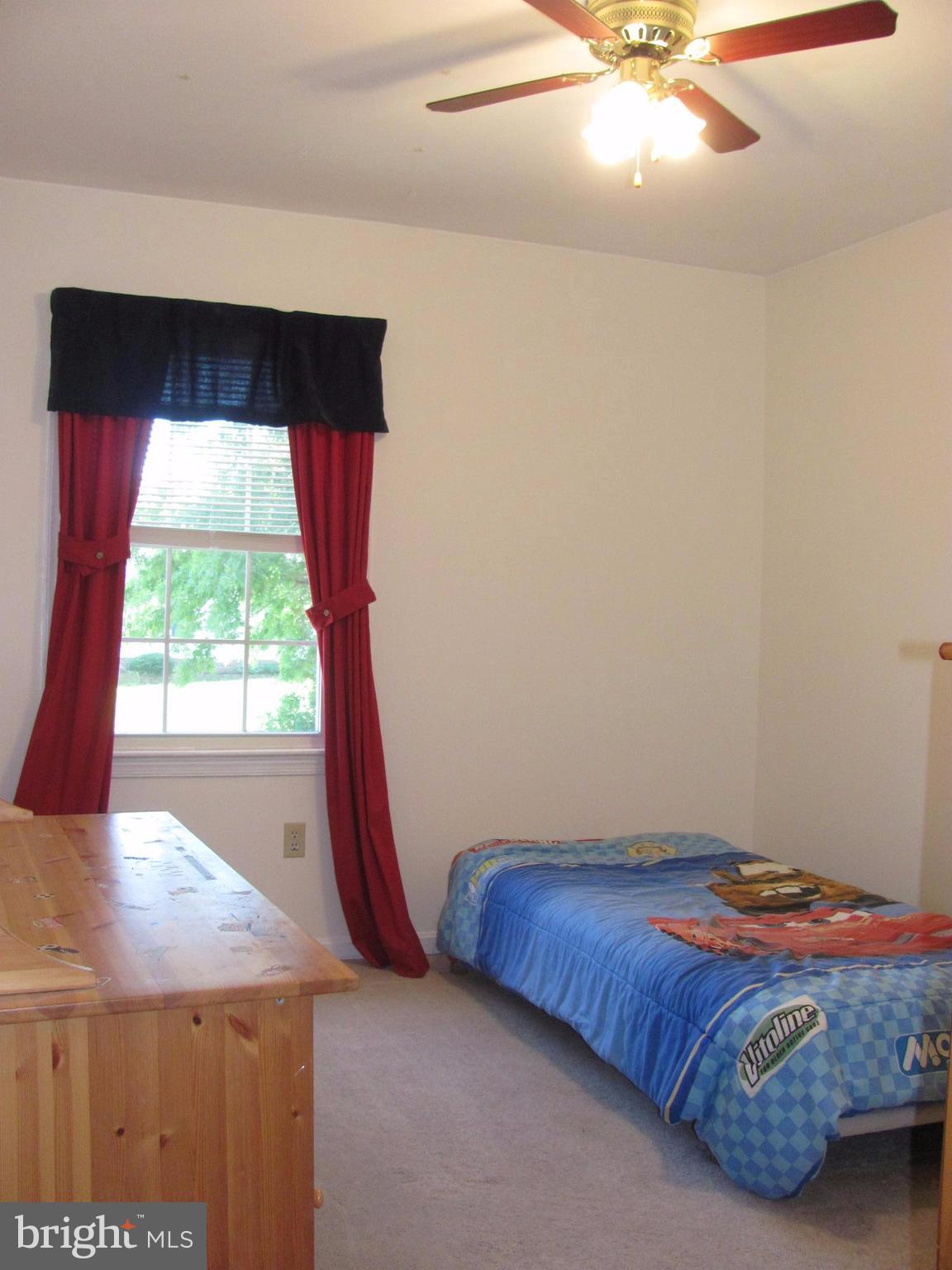 SHERATON HILLS EAST - Residential