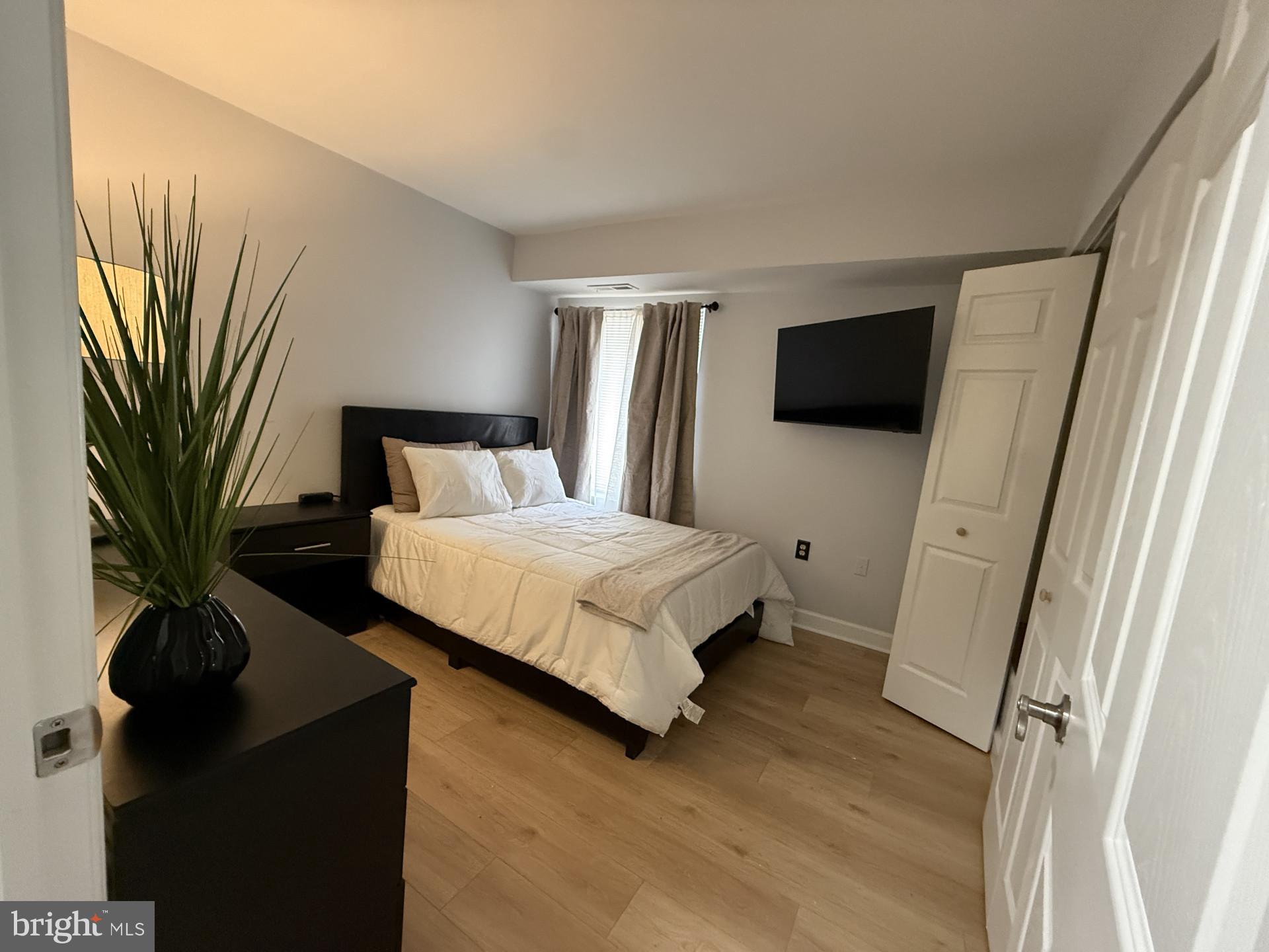 WILDE LAKE - Residential