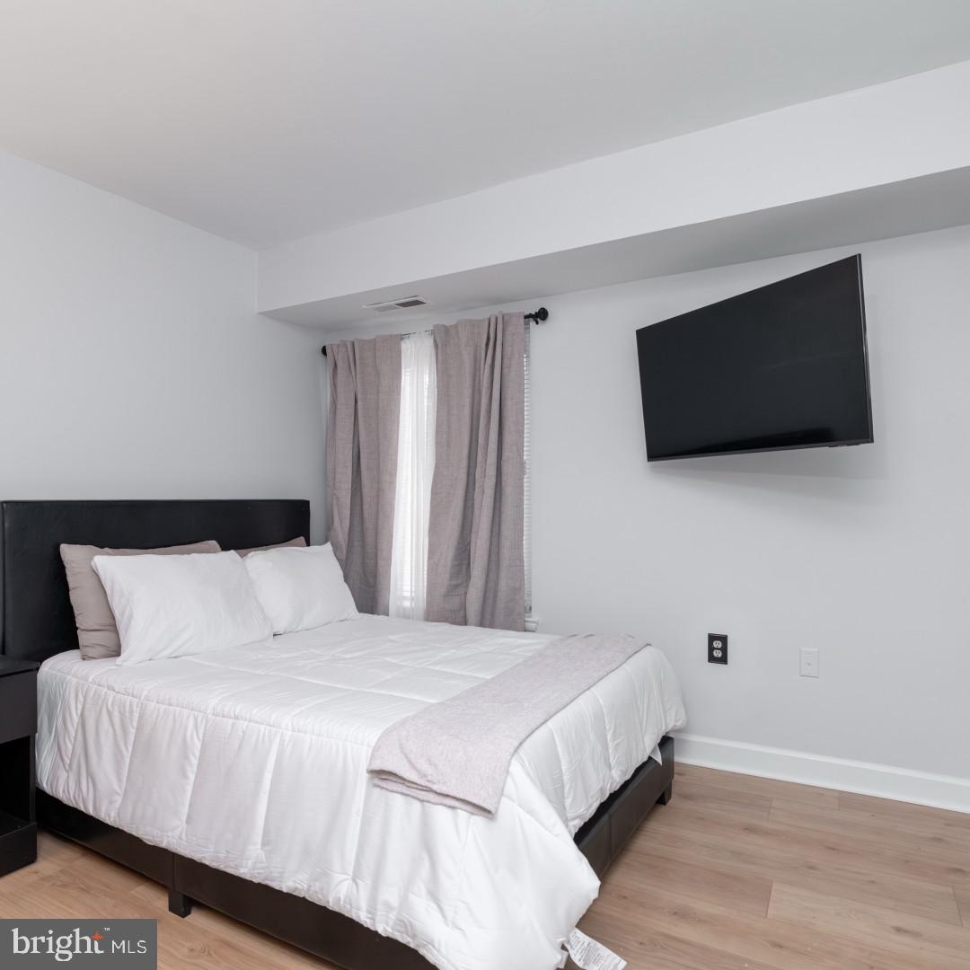 WILDE LAKE - Residential