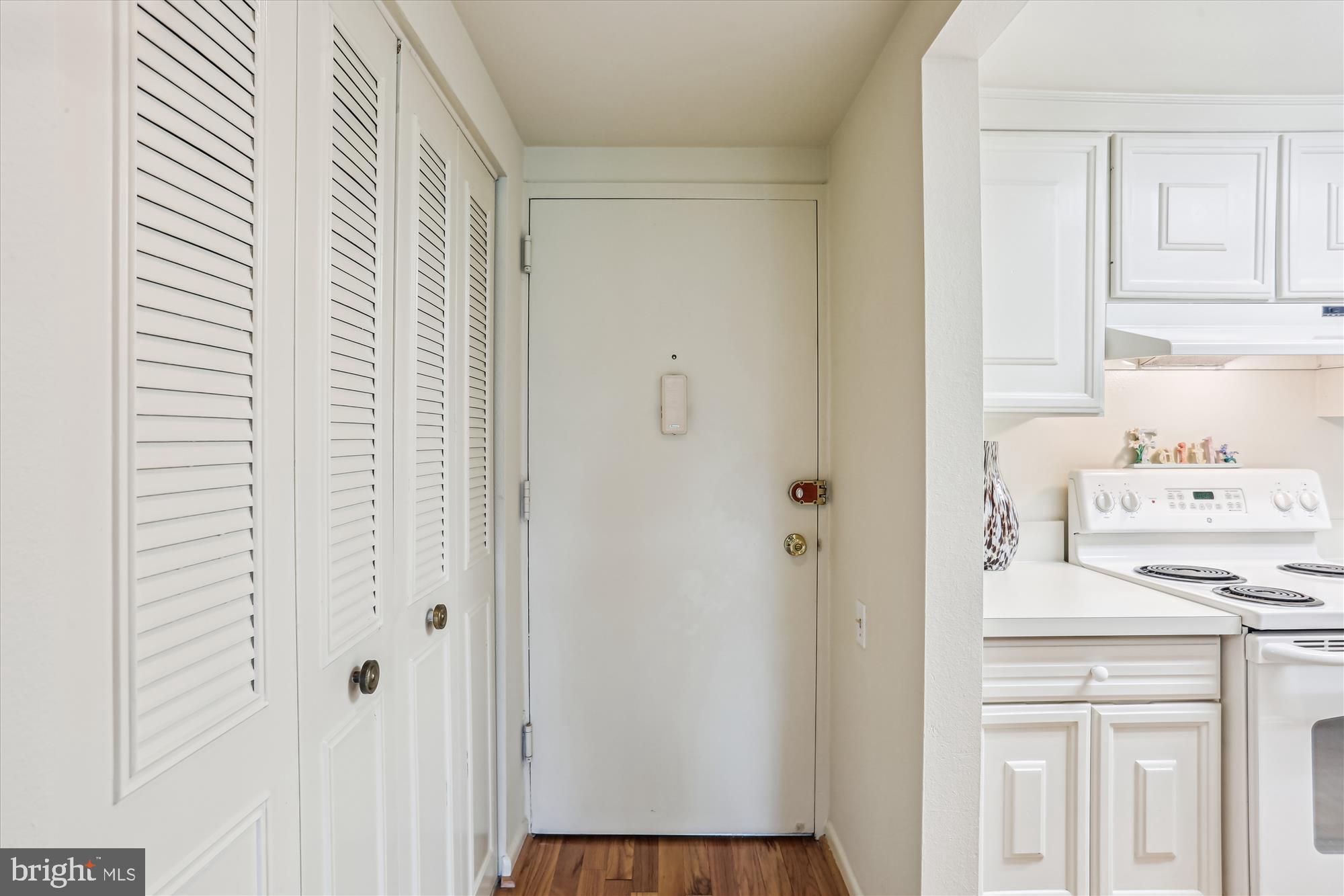 LEISURE WORLD - Residential