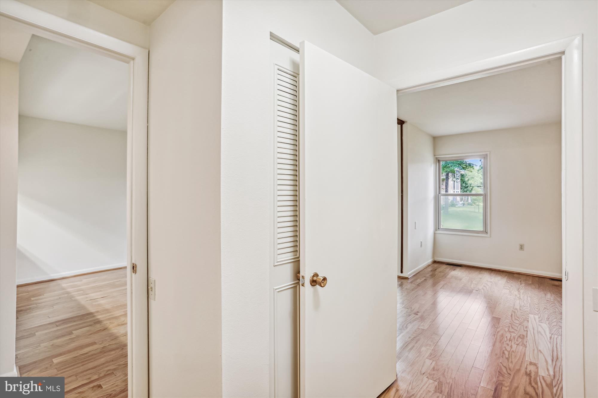 LEISURE WORLD - Residential