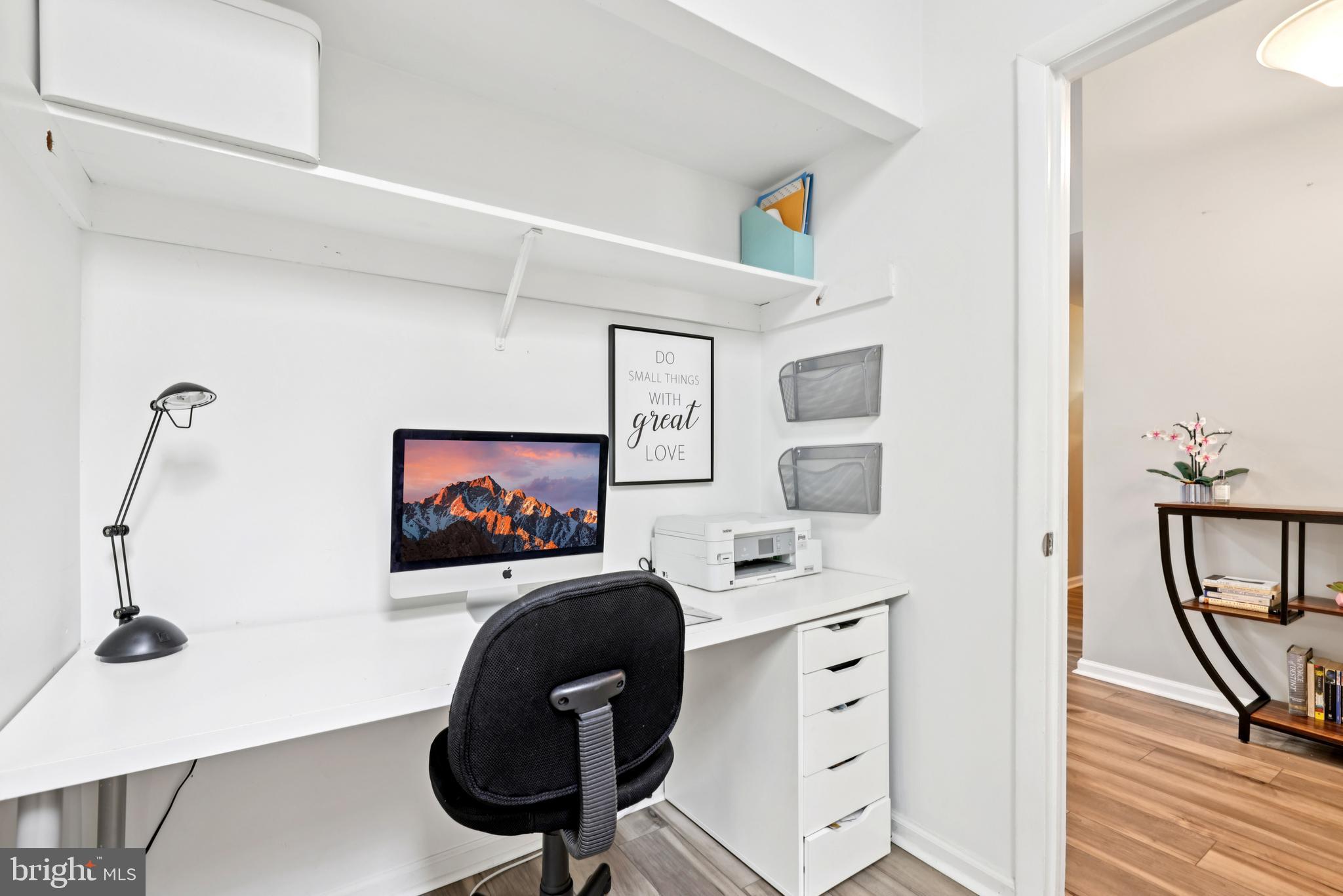 OAKLAND MILLS - Residential