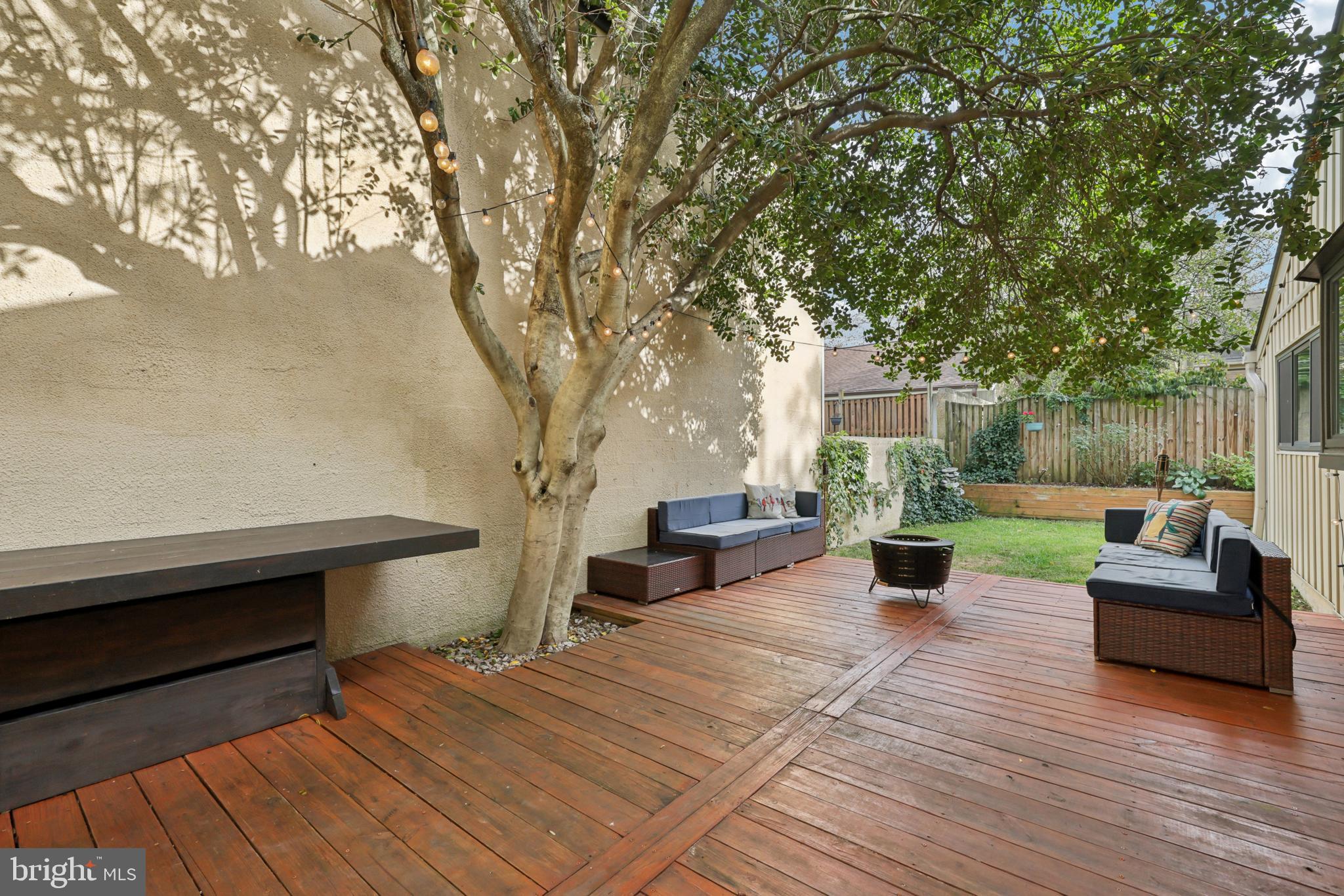 OAKLAND MILLS - Residential