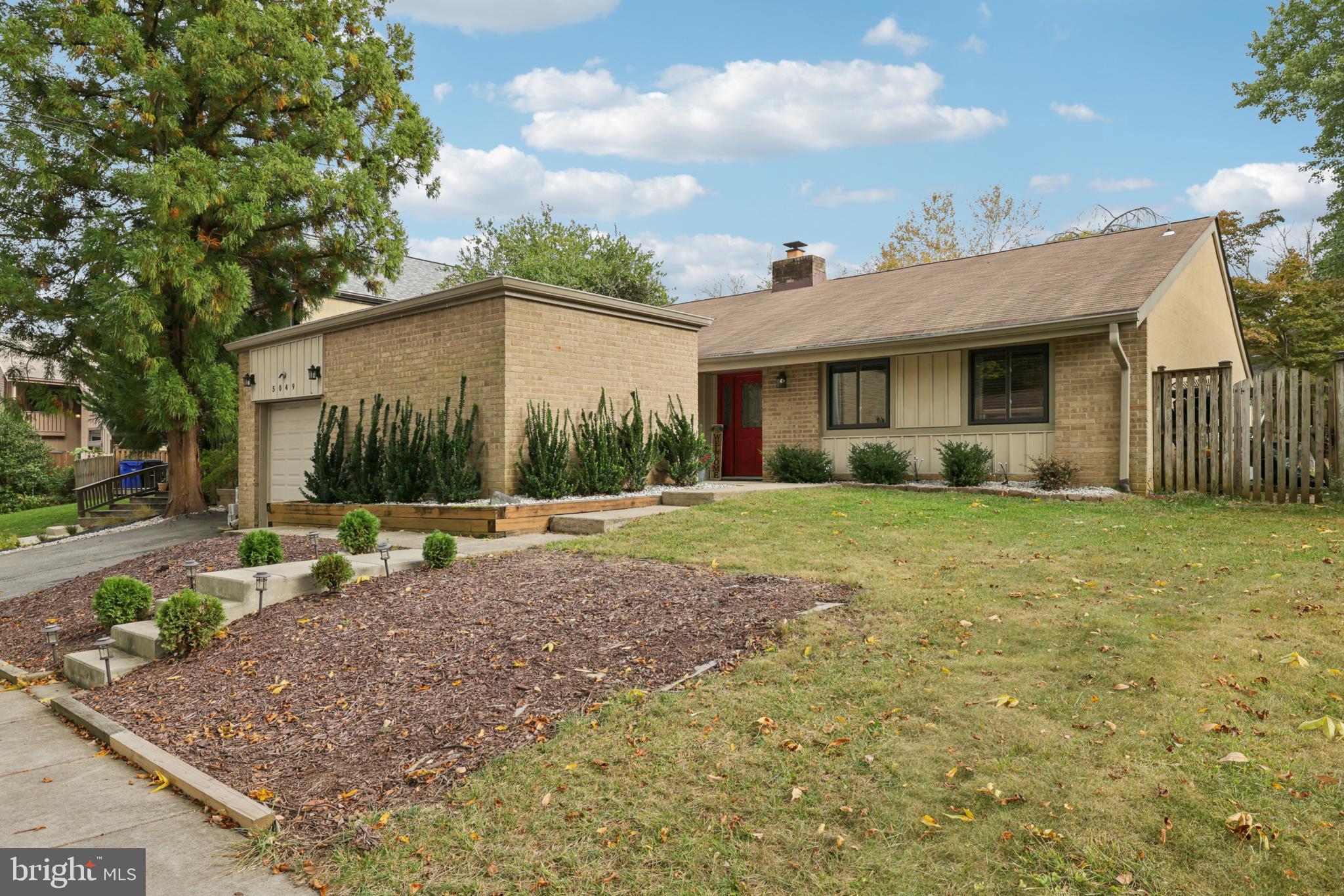 5049 NETHERSTONE COURT
