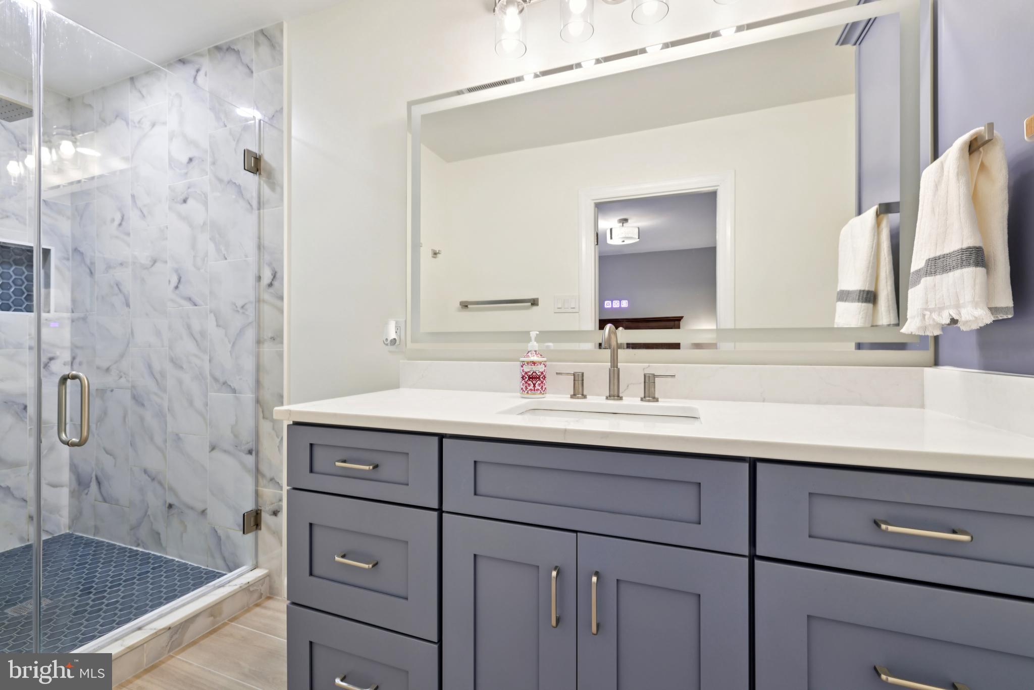 OAKLAND MILLS - Residential