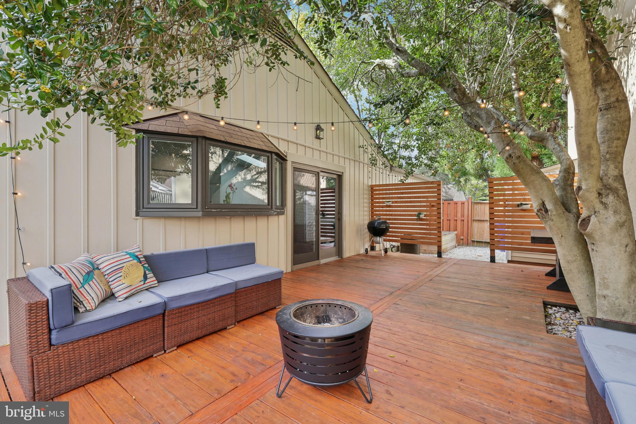 OAKLAND MILLS - Residential