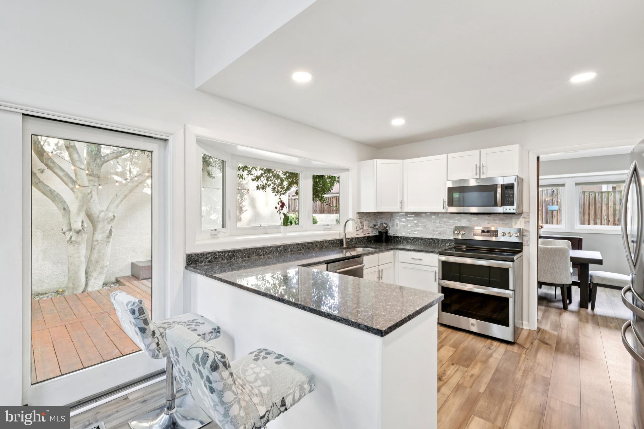 OAKLAND MILLS - Residential