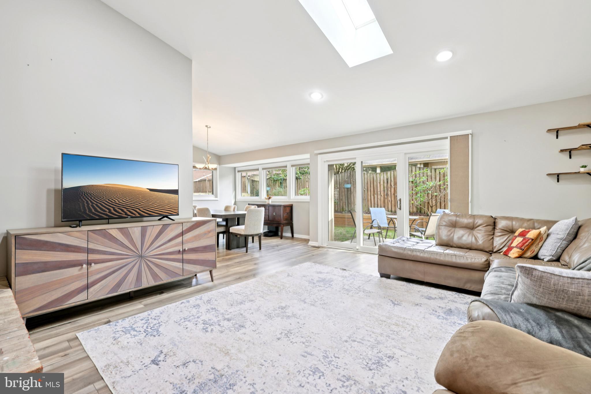 OAKLAND MILLS - Residential