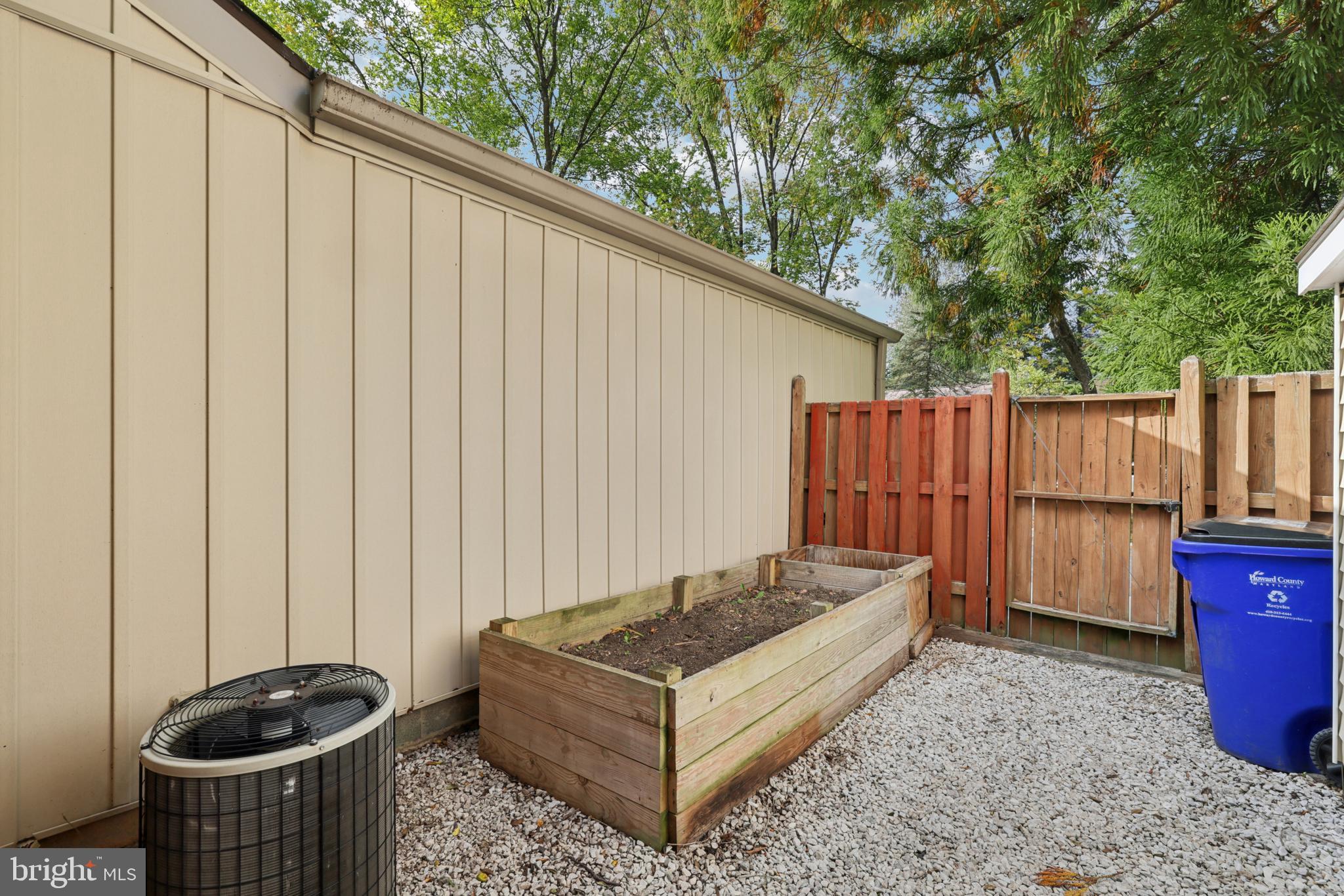 OAKLAND MILLS - Residential