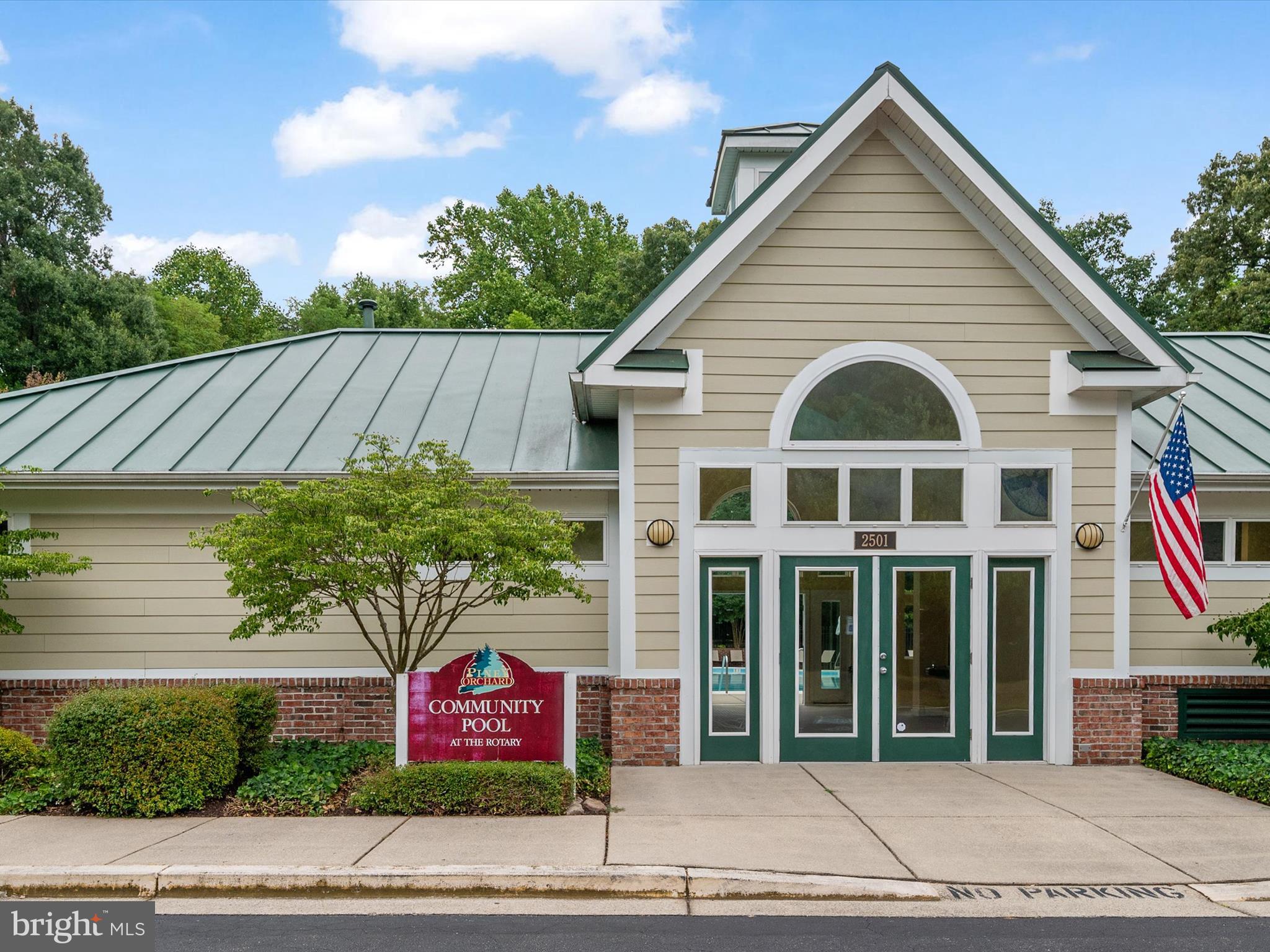 PINEY ORCHARD - Residential