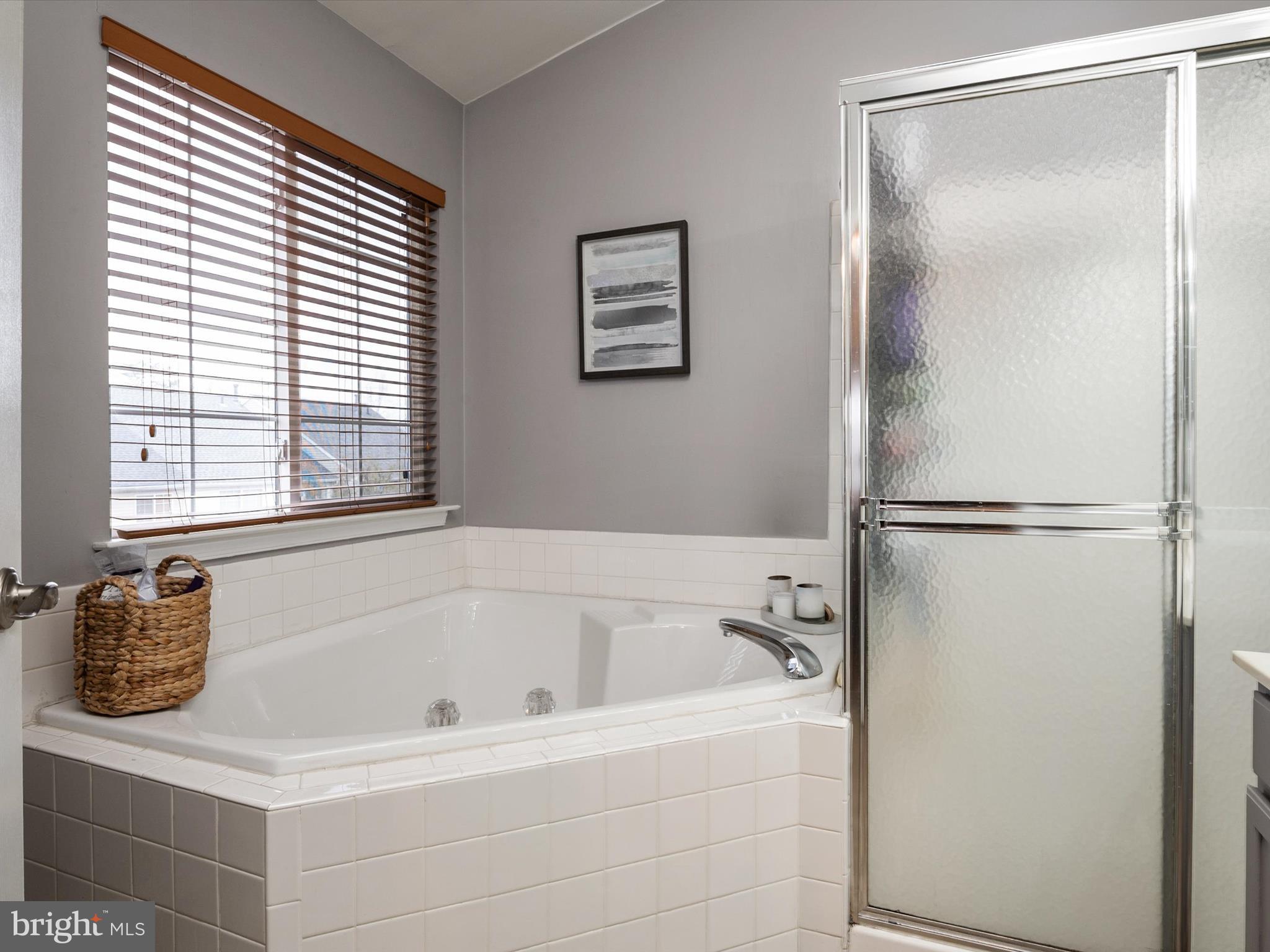 PINEY ORCHARD - Residential