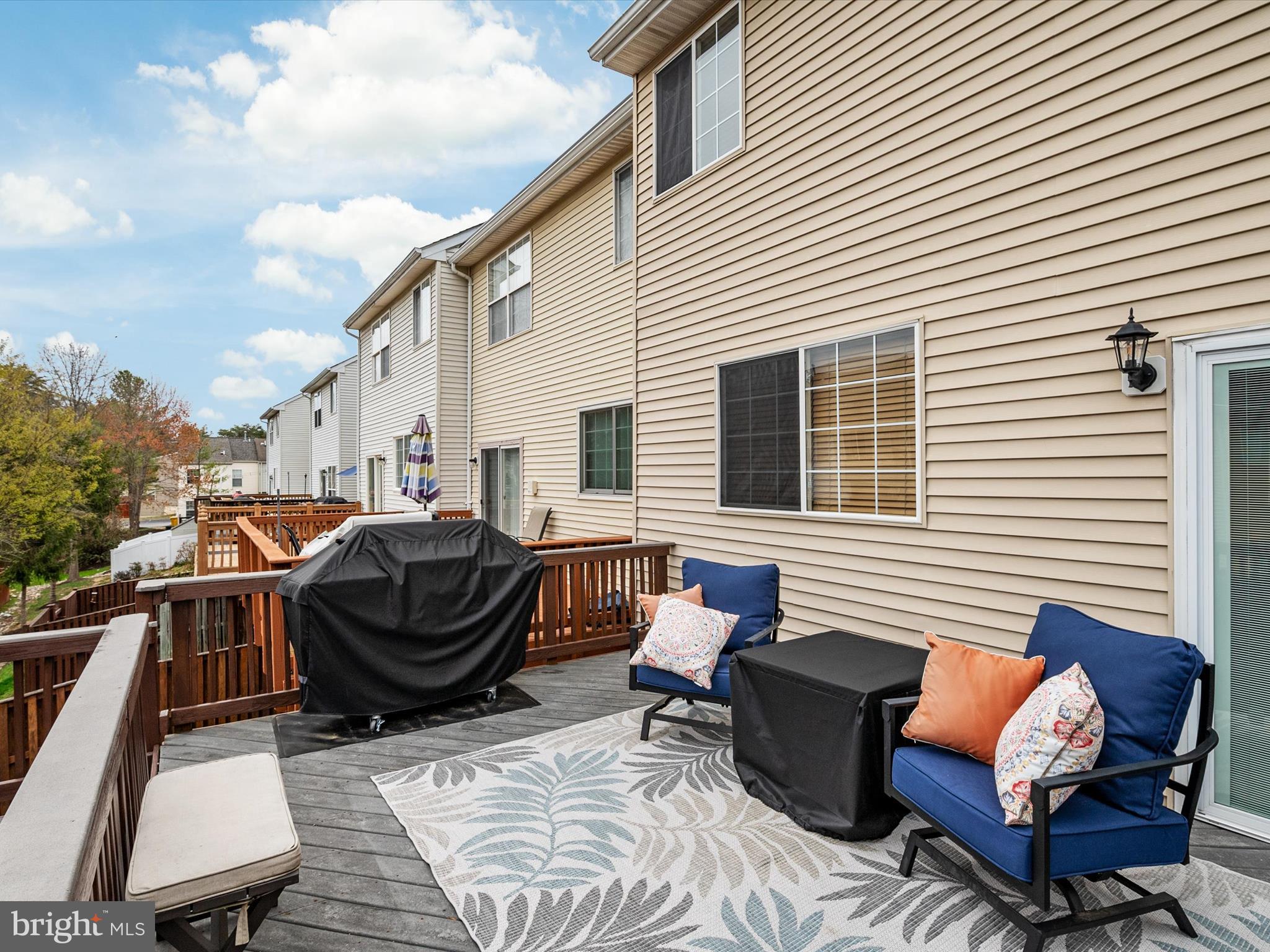 PINEY ORCHARD - Residential