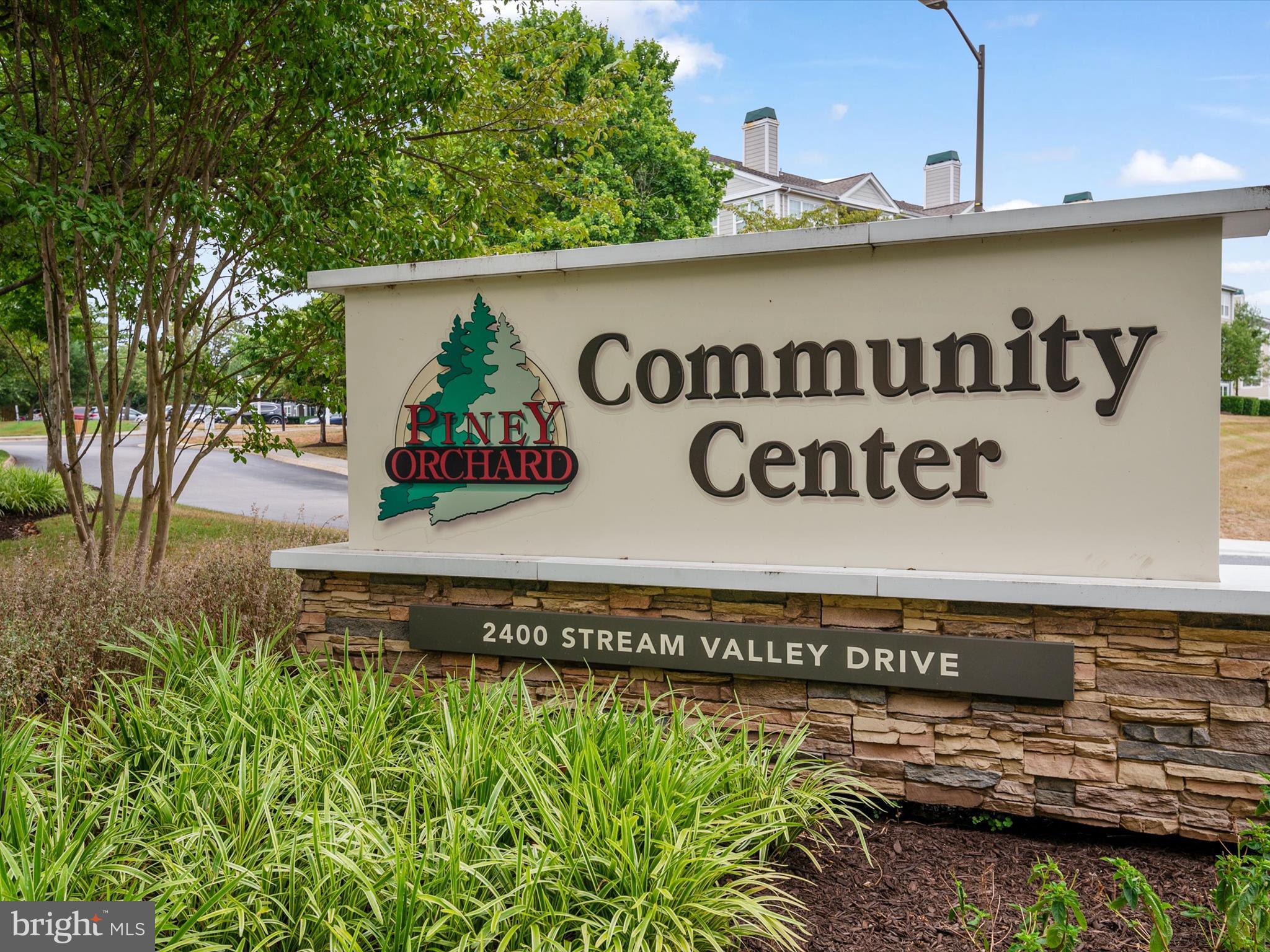 PINEY ORCHARD - Residential