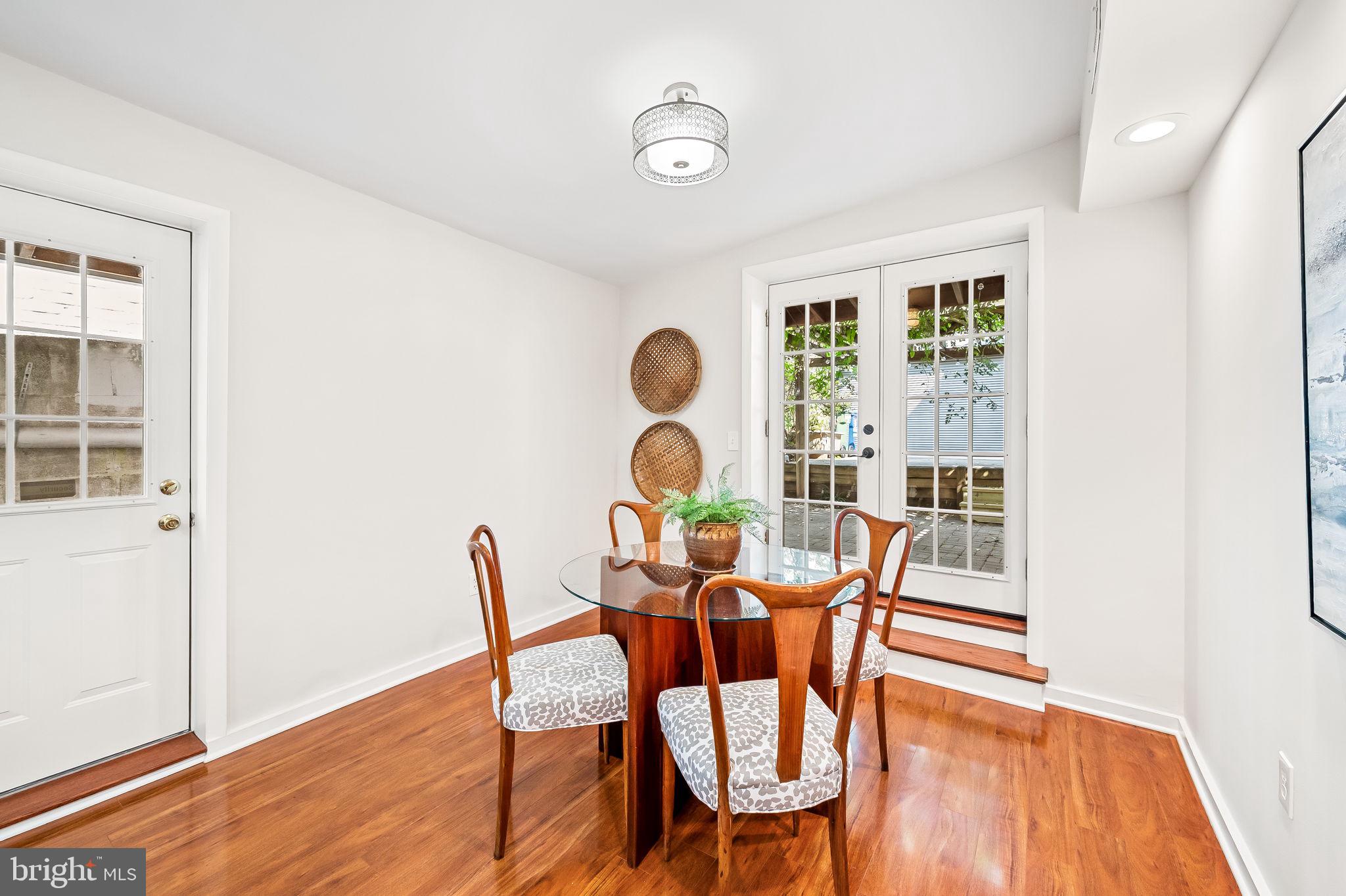 BUTCHERS HILL - Residential