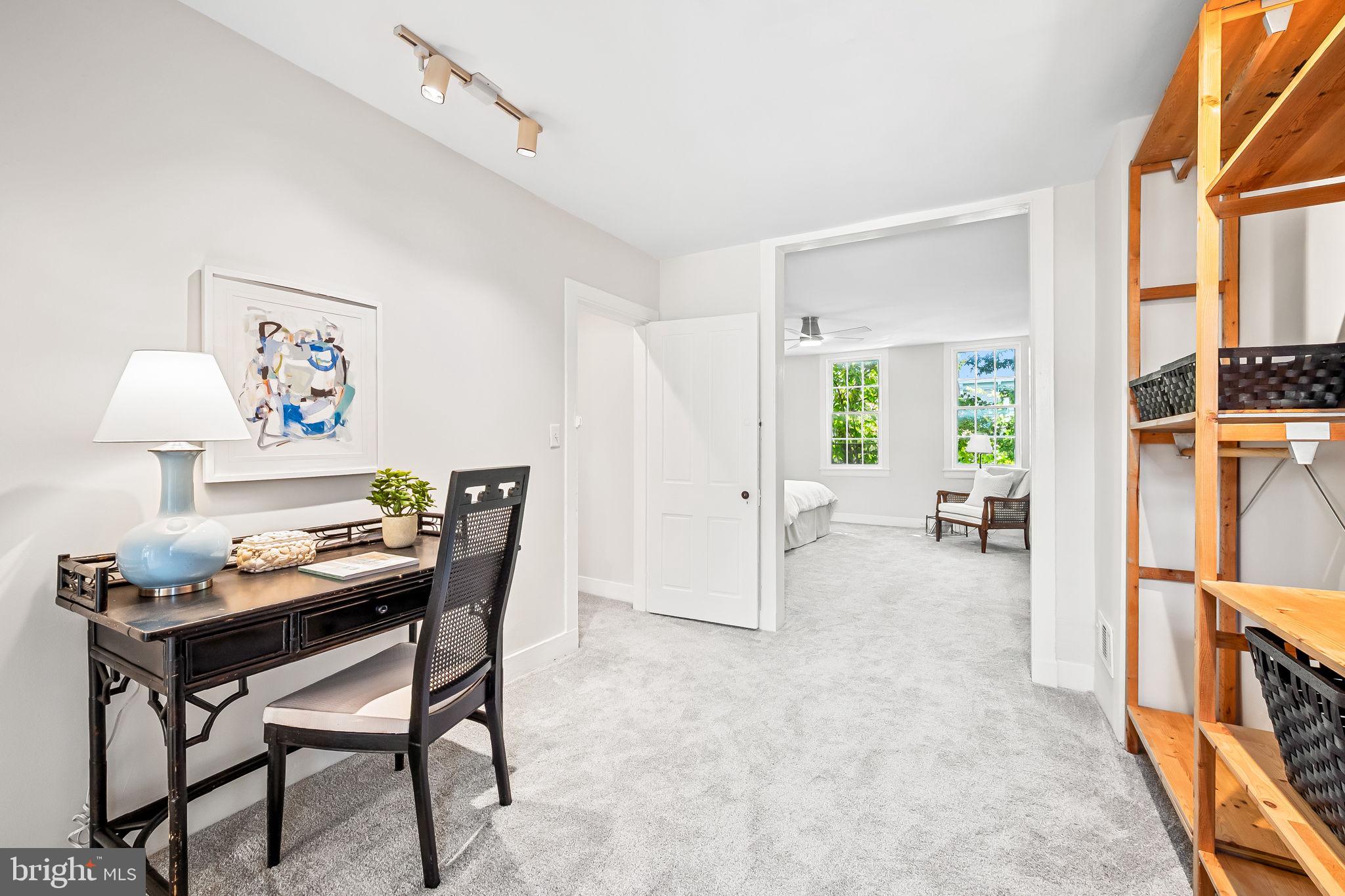 BUTCHERS HILL - Residential