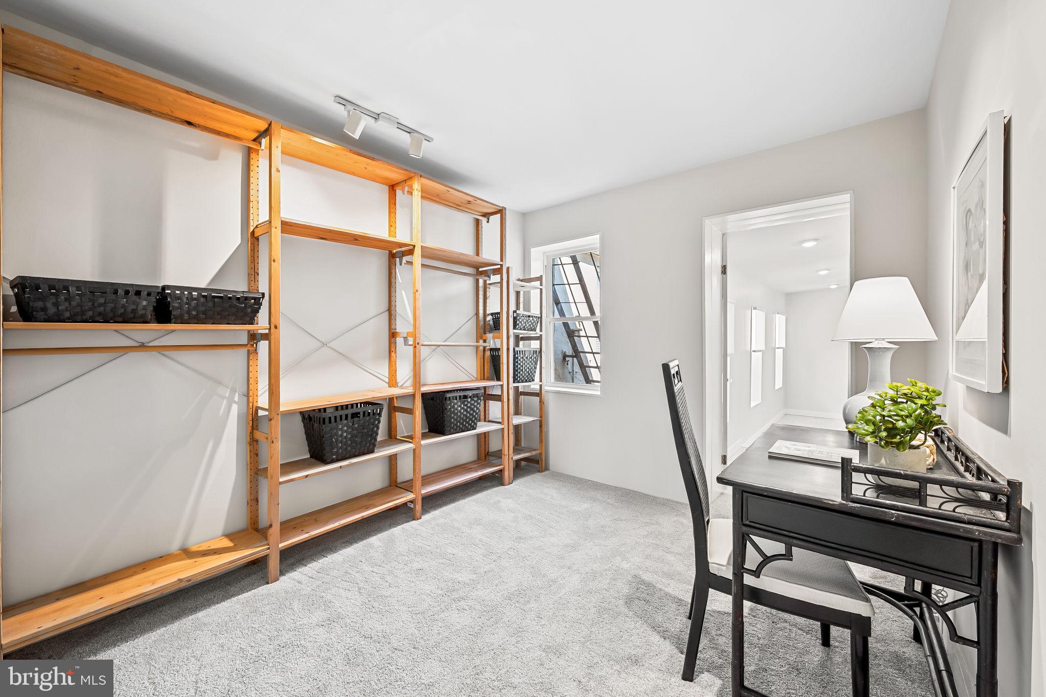 BUTCHERS HILL - Residential